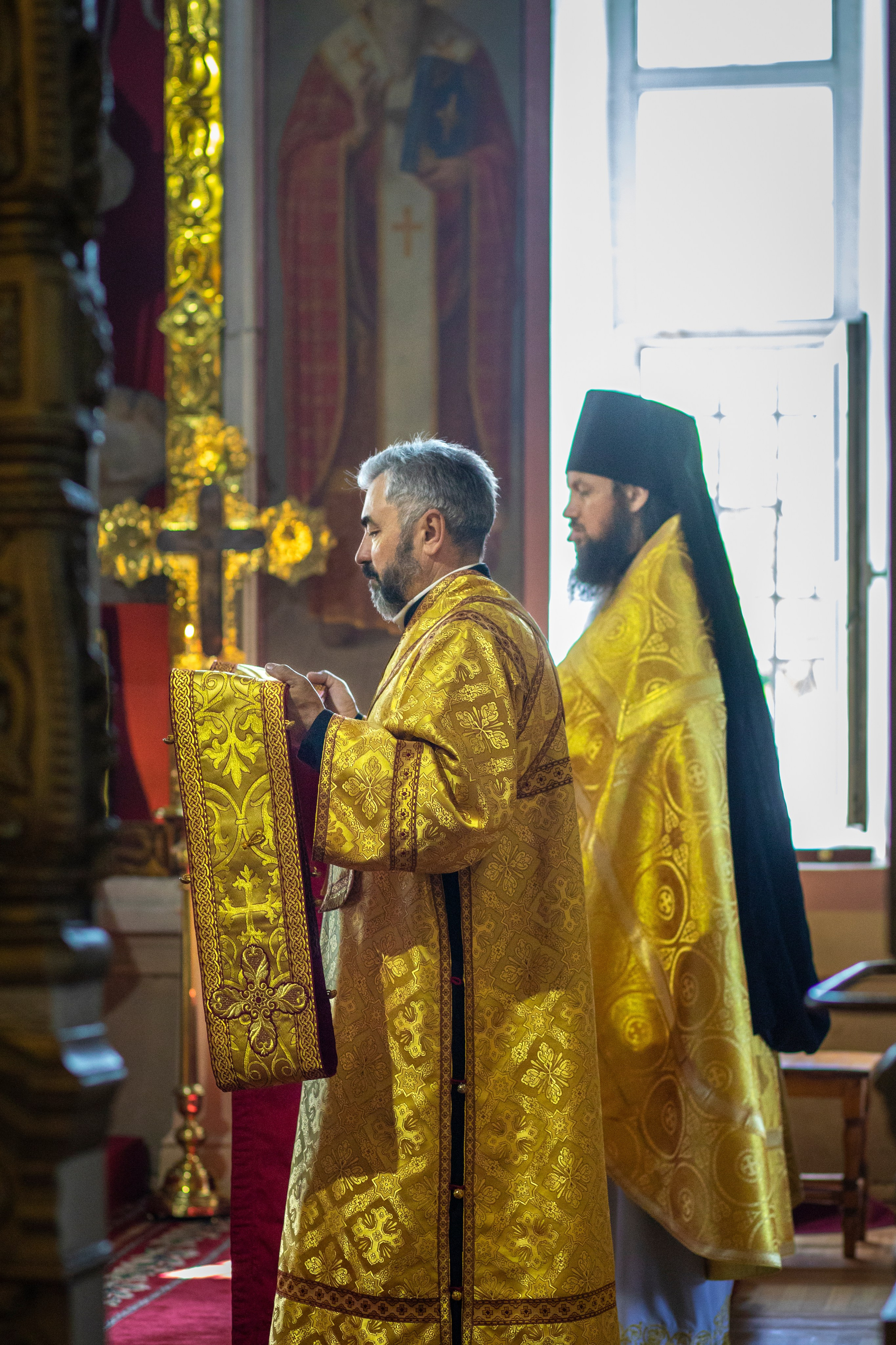 Служба епископа Александровского и Юрьев-Польского Иннокентия. Арт- фотограф Москва
