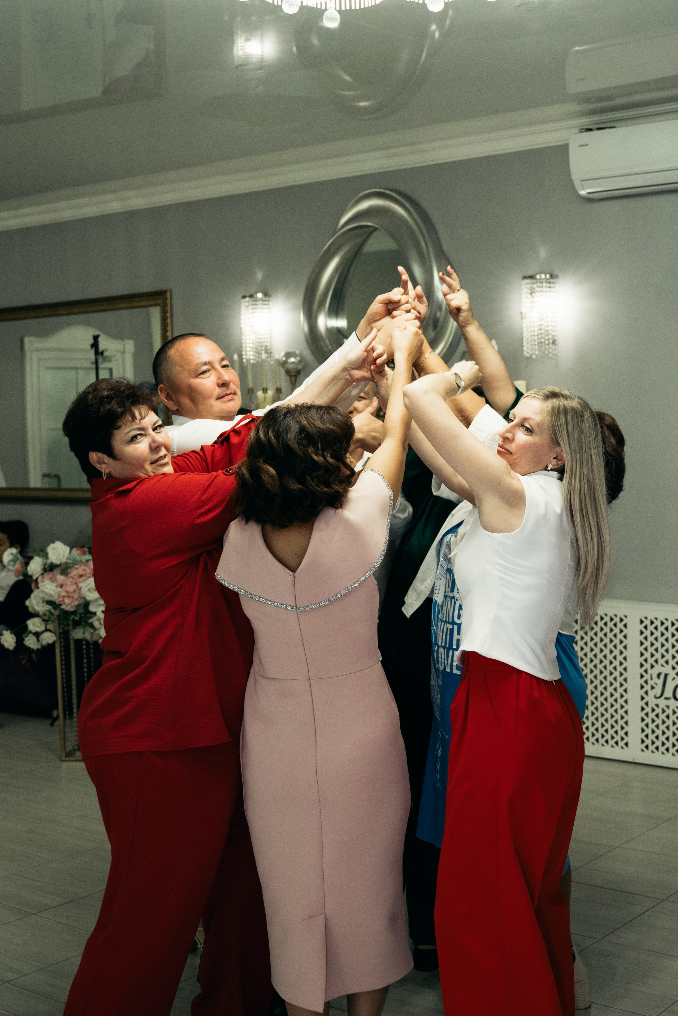 Ильнур и Динара. Свадебный день. Отбор. Кафе Ля делис. Семейный и свадебный фотограф Молодзяновская Елена