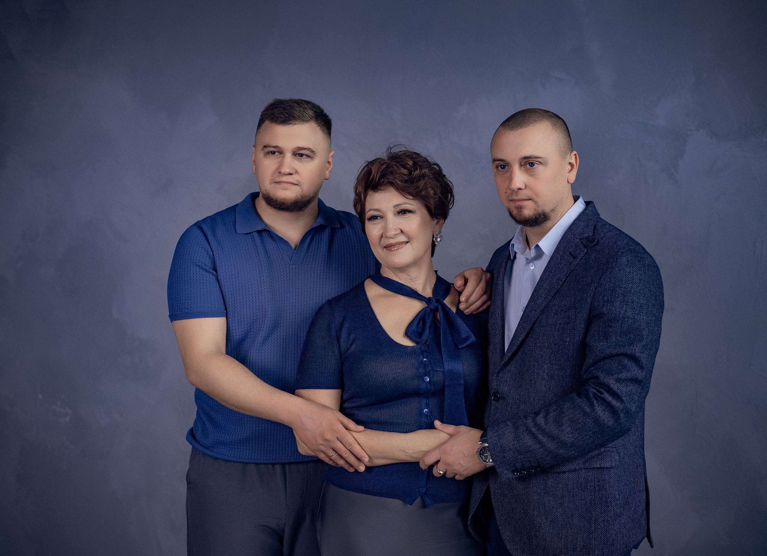 Сьемка поколений. Фотографы крещения/венчания  Красноярск Татьяна и Вячеслав Переваловы