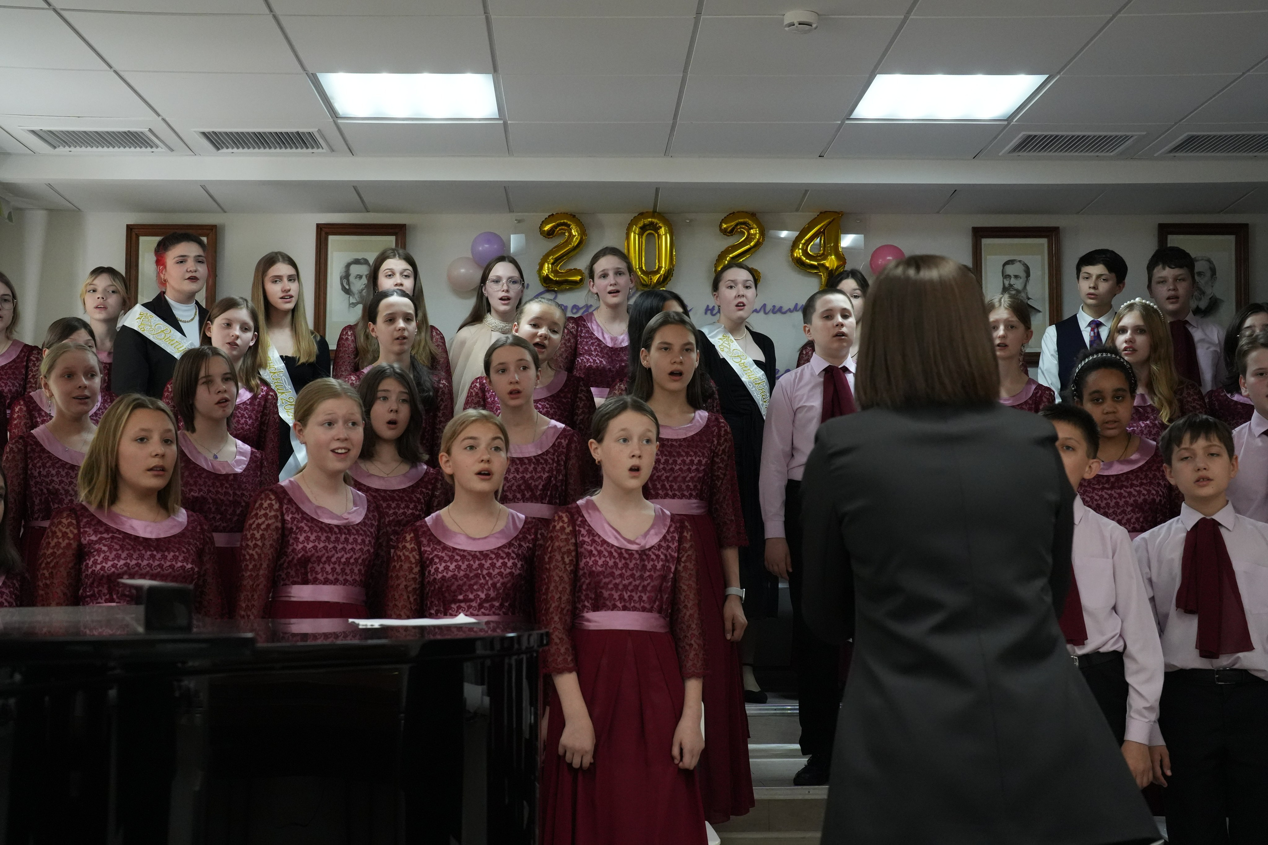 Выпускной в музыкально-хоровой школе г. Москвы № 106. Семейный и детский фотограф в Москве Оксана Чибизова