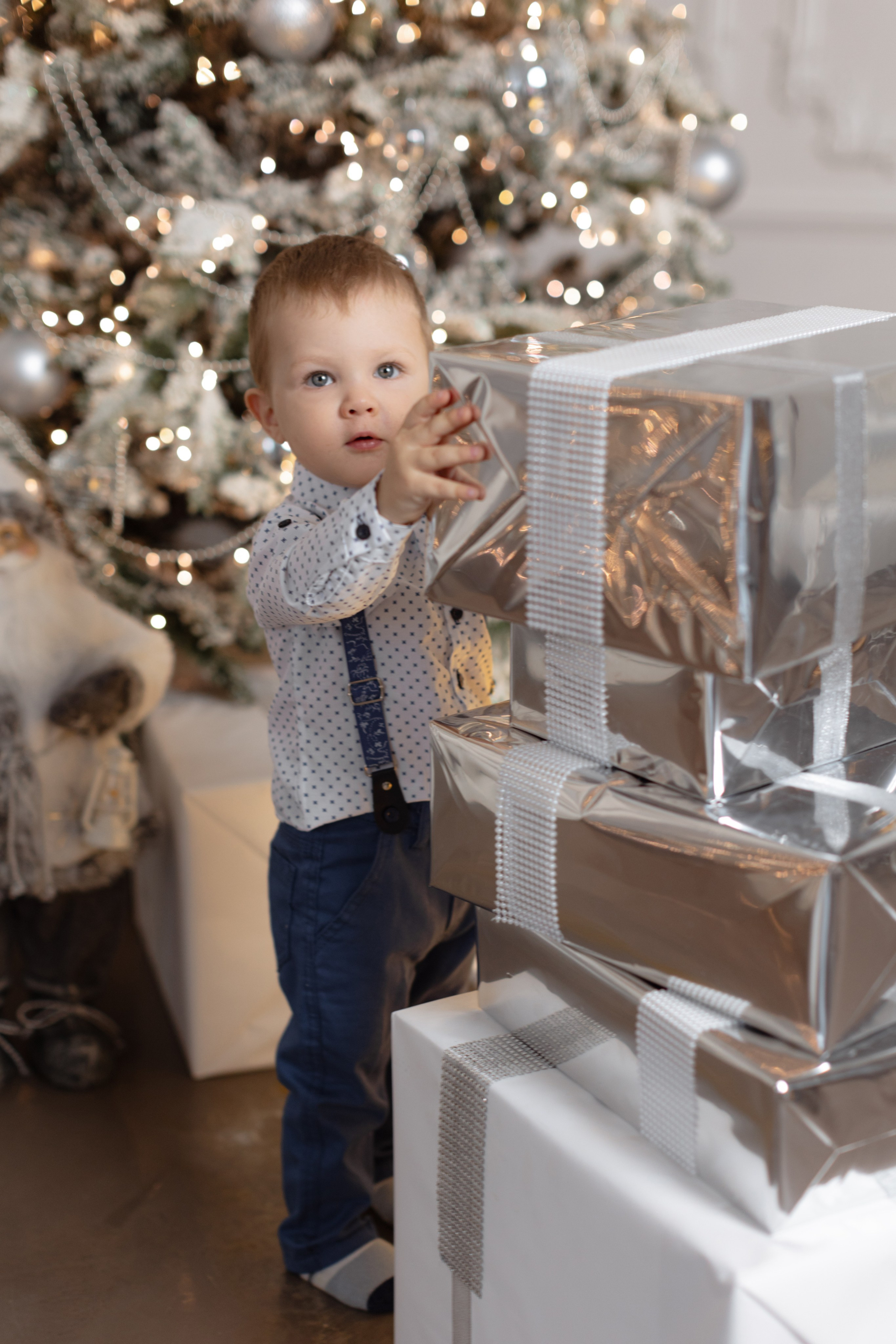 Новогодняя съемка в Мун (зал Классический). Фотограф беременности и новорожденных в Красноярске Вета Ланская