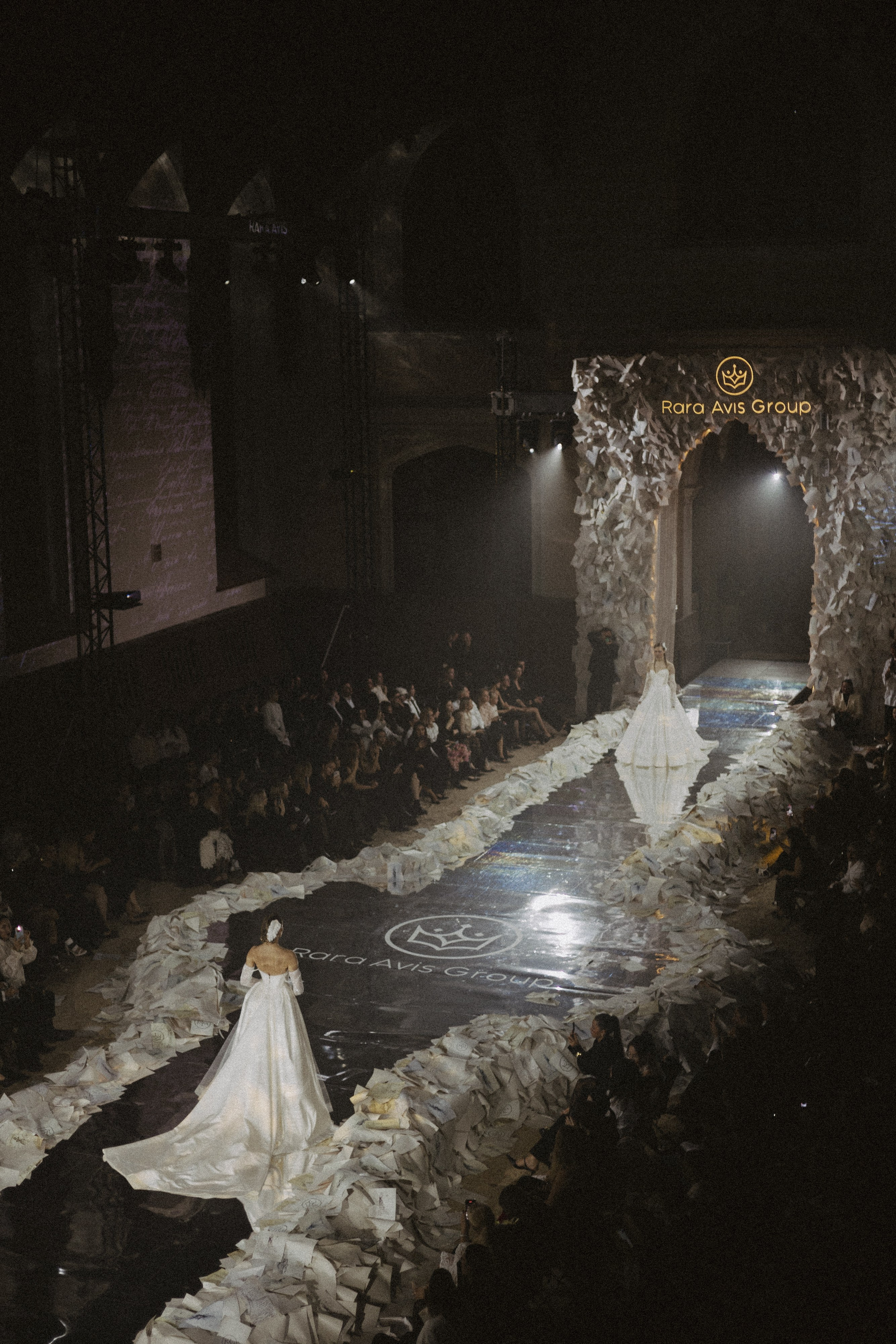 Rara Avis Fashion Show 2026. Fusion Wedding Photographer