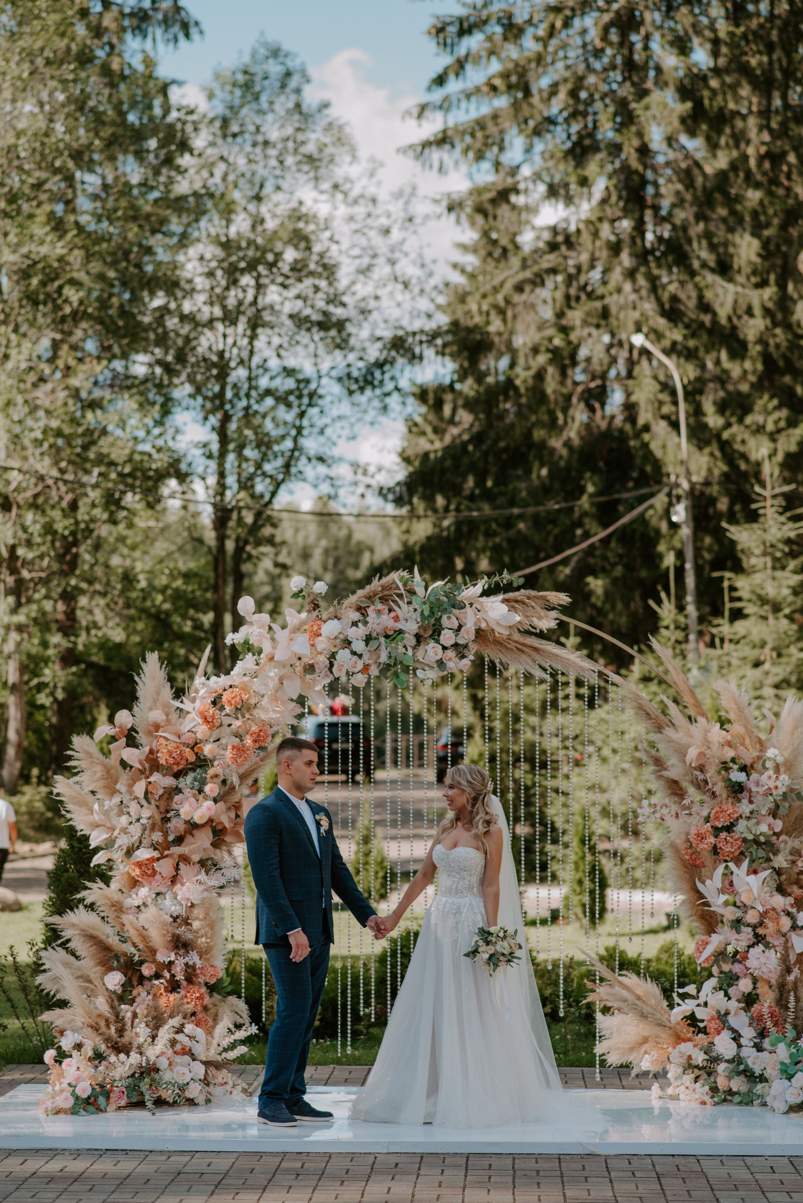 Водили хороводы. Свадебный, репортажный и семейный фотограф в Москве Арина Зак