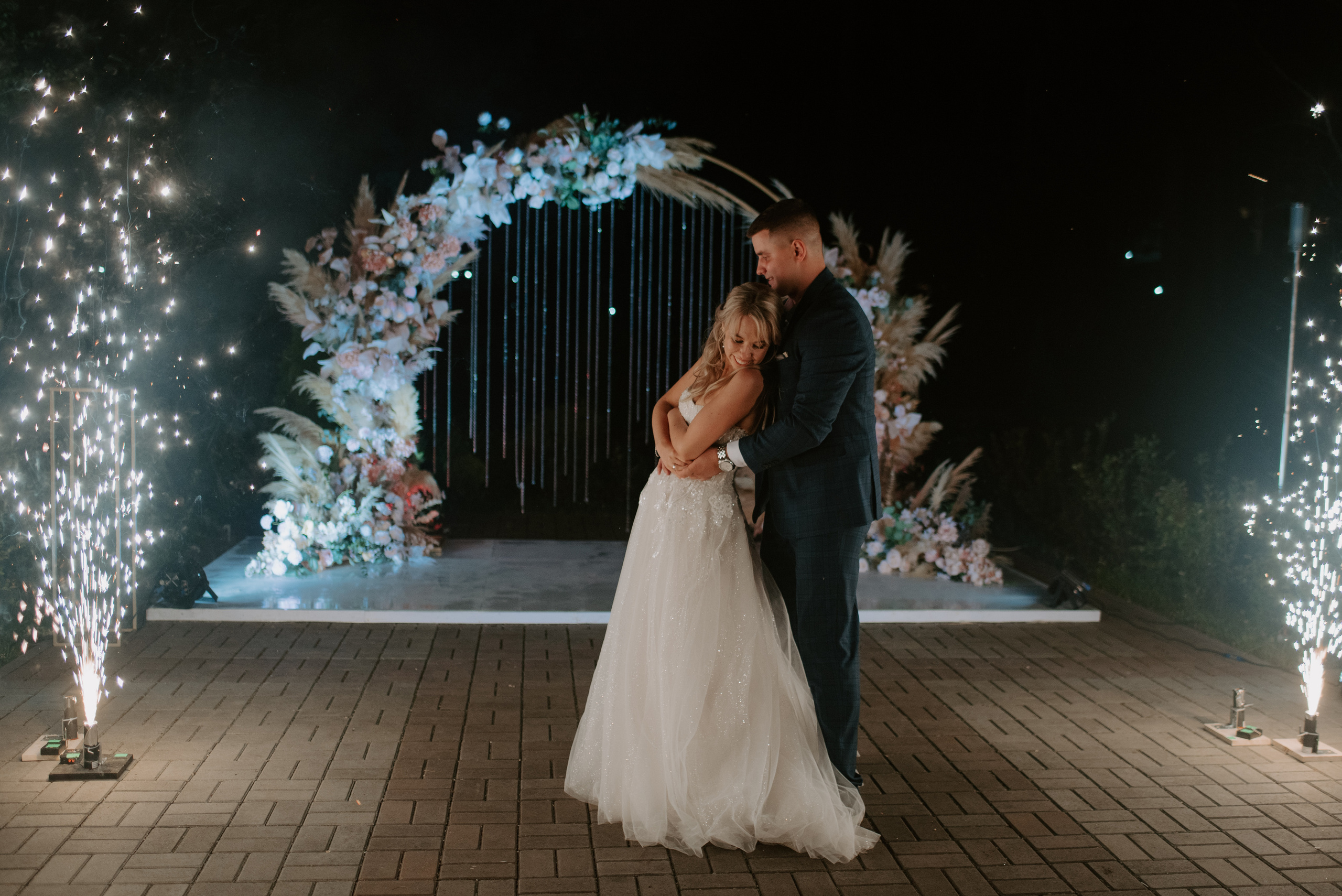 Водили хороводы. Свадебный, репортажный и семейный фотограф в Москве Арина Зак