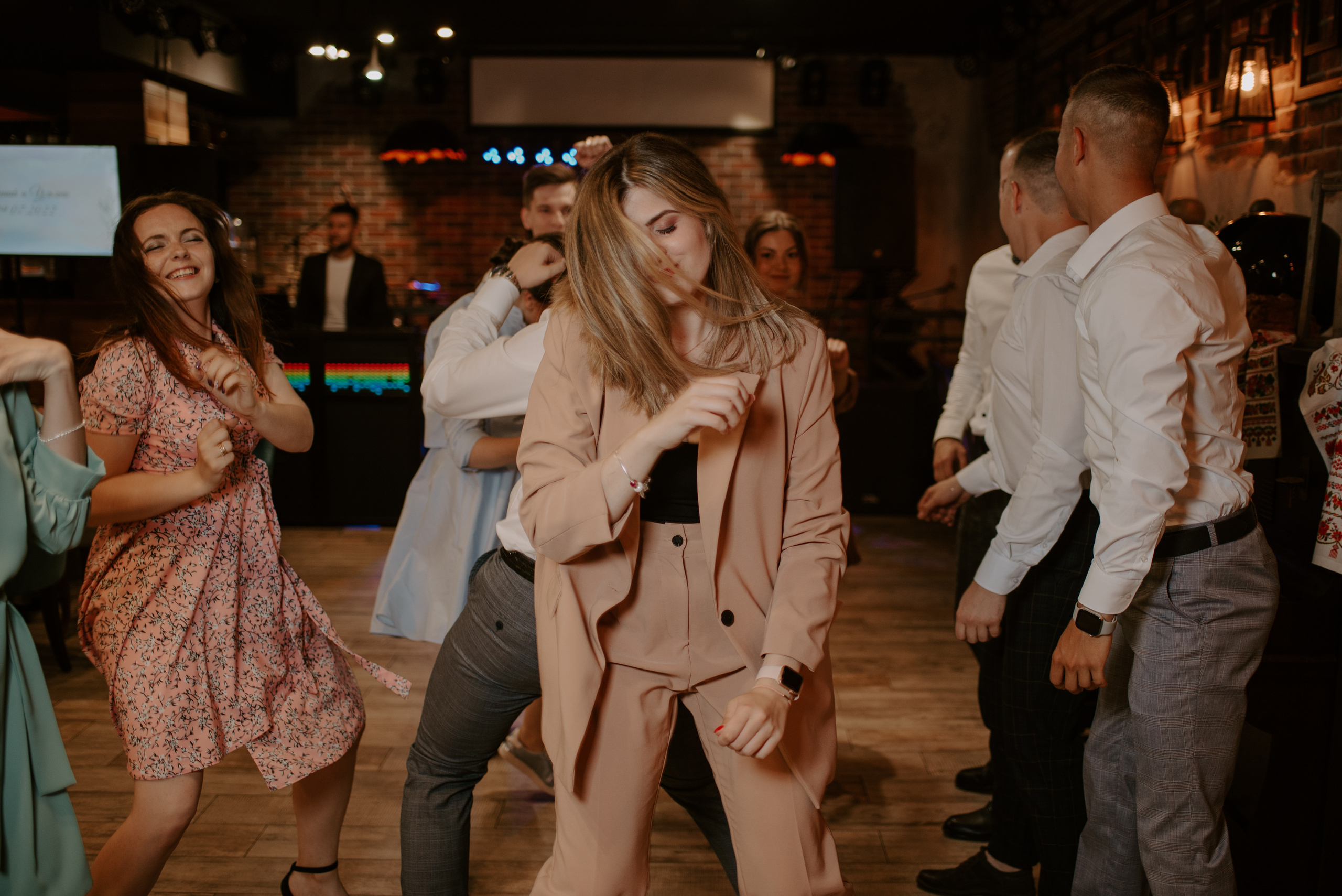 Пишите по утрам. Свадебный, репортажный и семейный фотограф в Москве Арина Зак