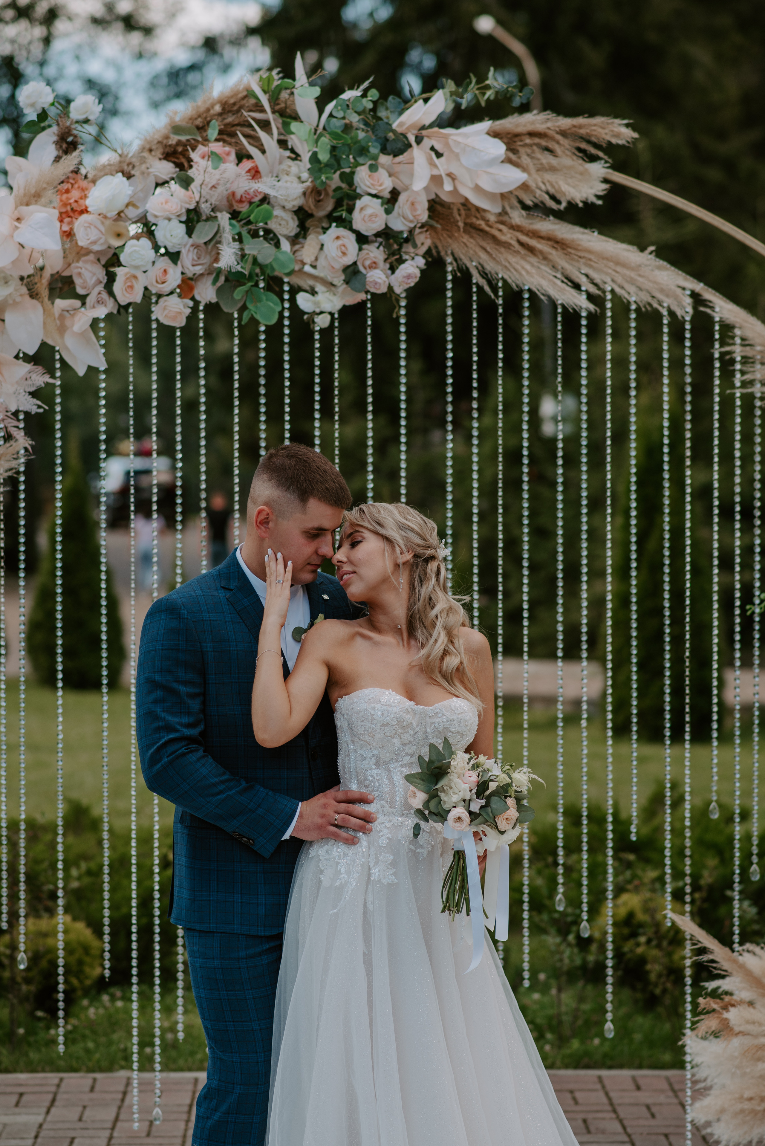 Водили хороводы. Свадебный, репортажный и семейный фотограф в Москве Арина Зак