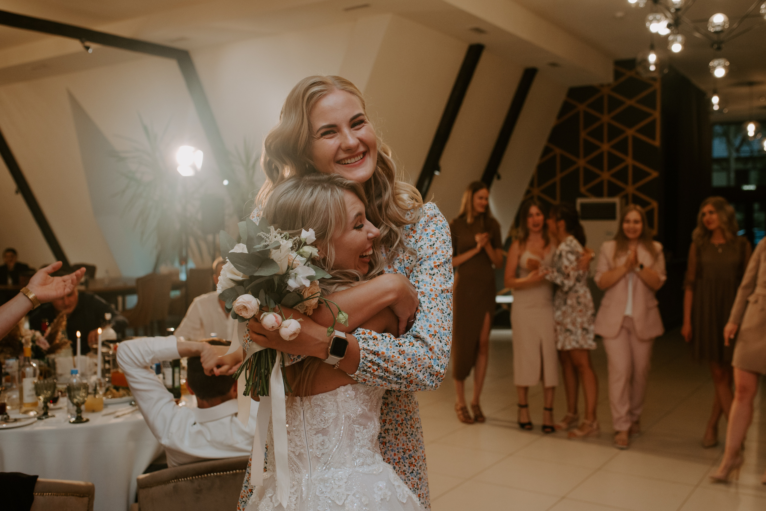 Водили хороводы. Свадебный, репортажный и семейный фотограф в Москве Арина Зак