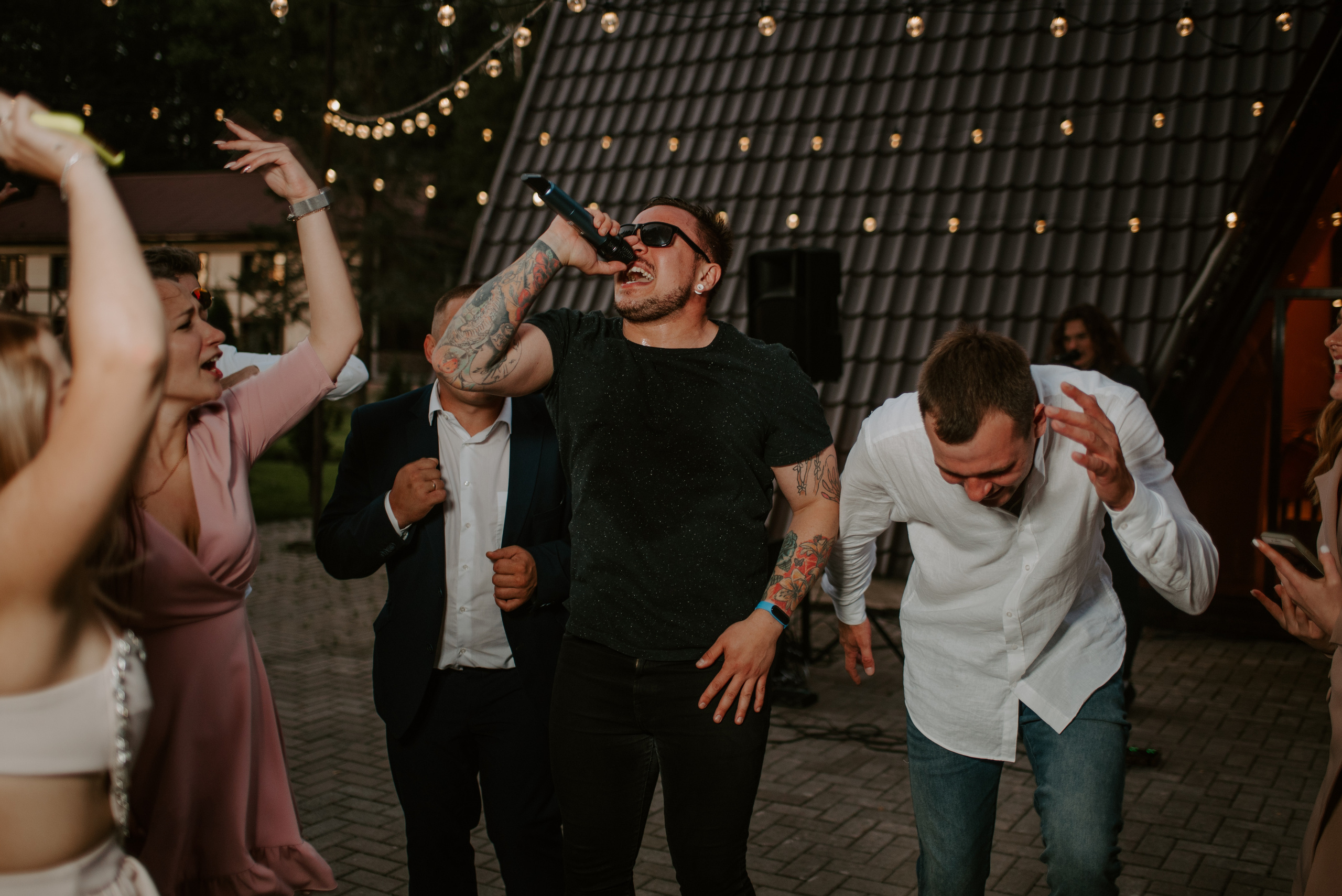 Водили хороводы. Свадебный, репортажный и семейный фотограф в Москве Арина Зак