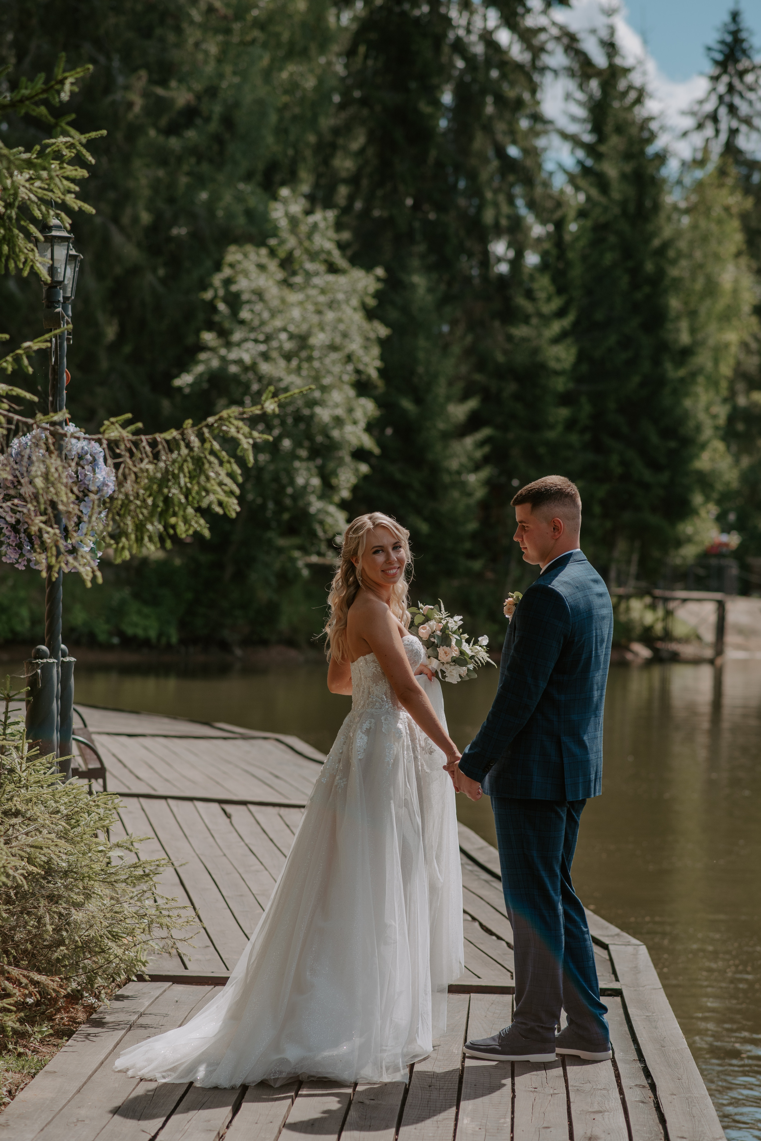 Водили хороводы. Свадебный, репортажный и семейный фотограф в Москве Арина Зак