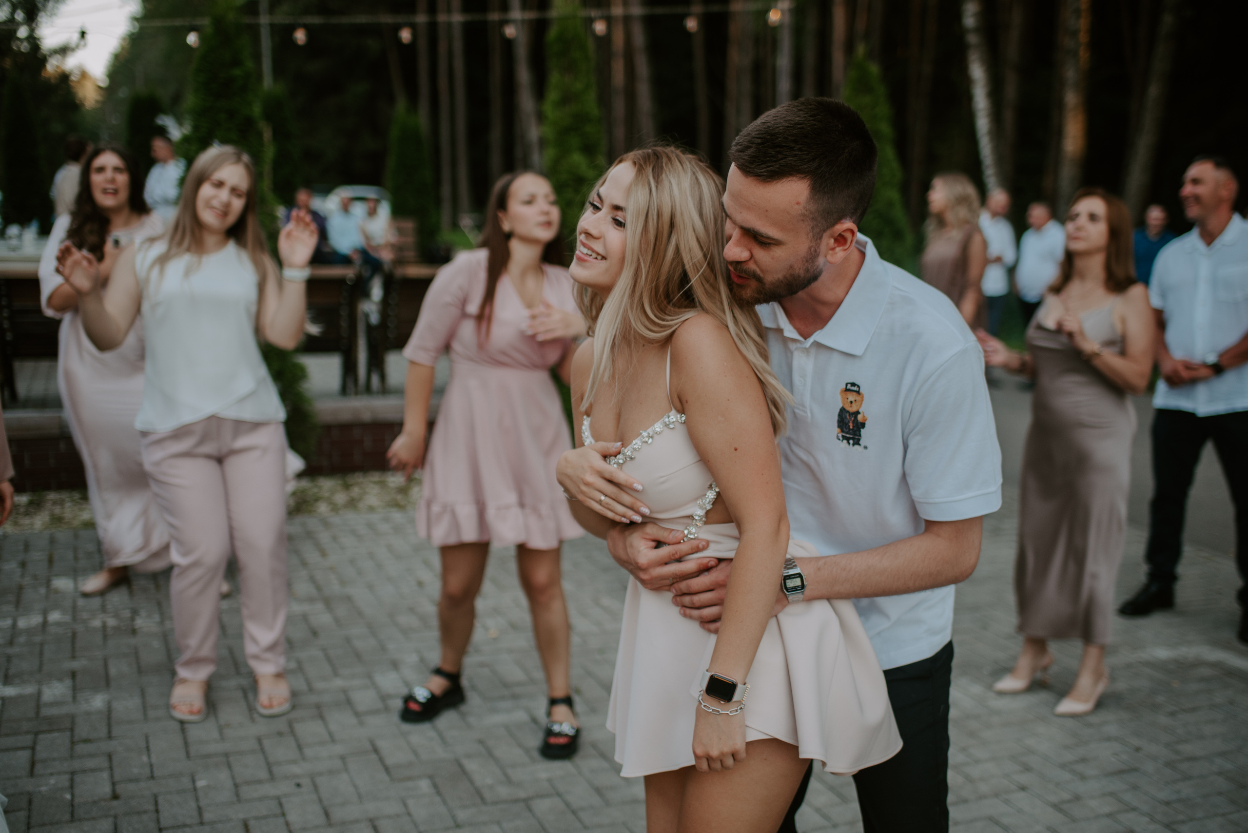 Водили хороводы. Свадебный, репортажный и семейный фотограф в Москве Арина Зак