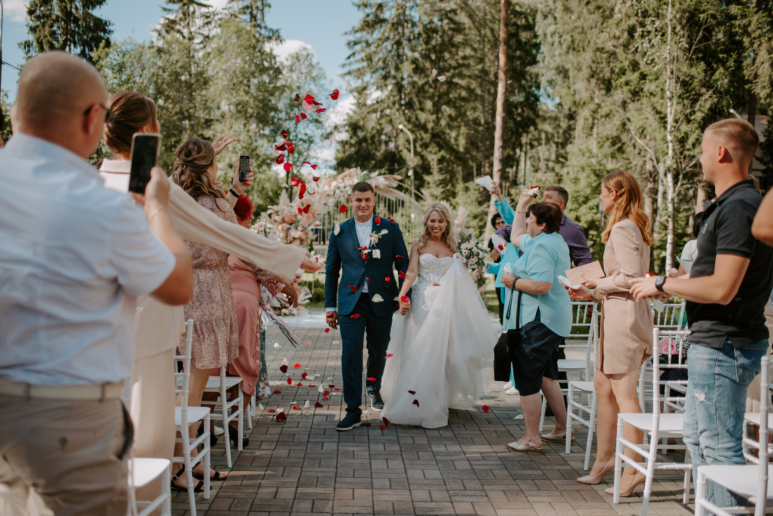Водили хороводы. Свадебный, репортажный и семейный фотограф в Москве Арина Зак