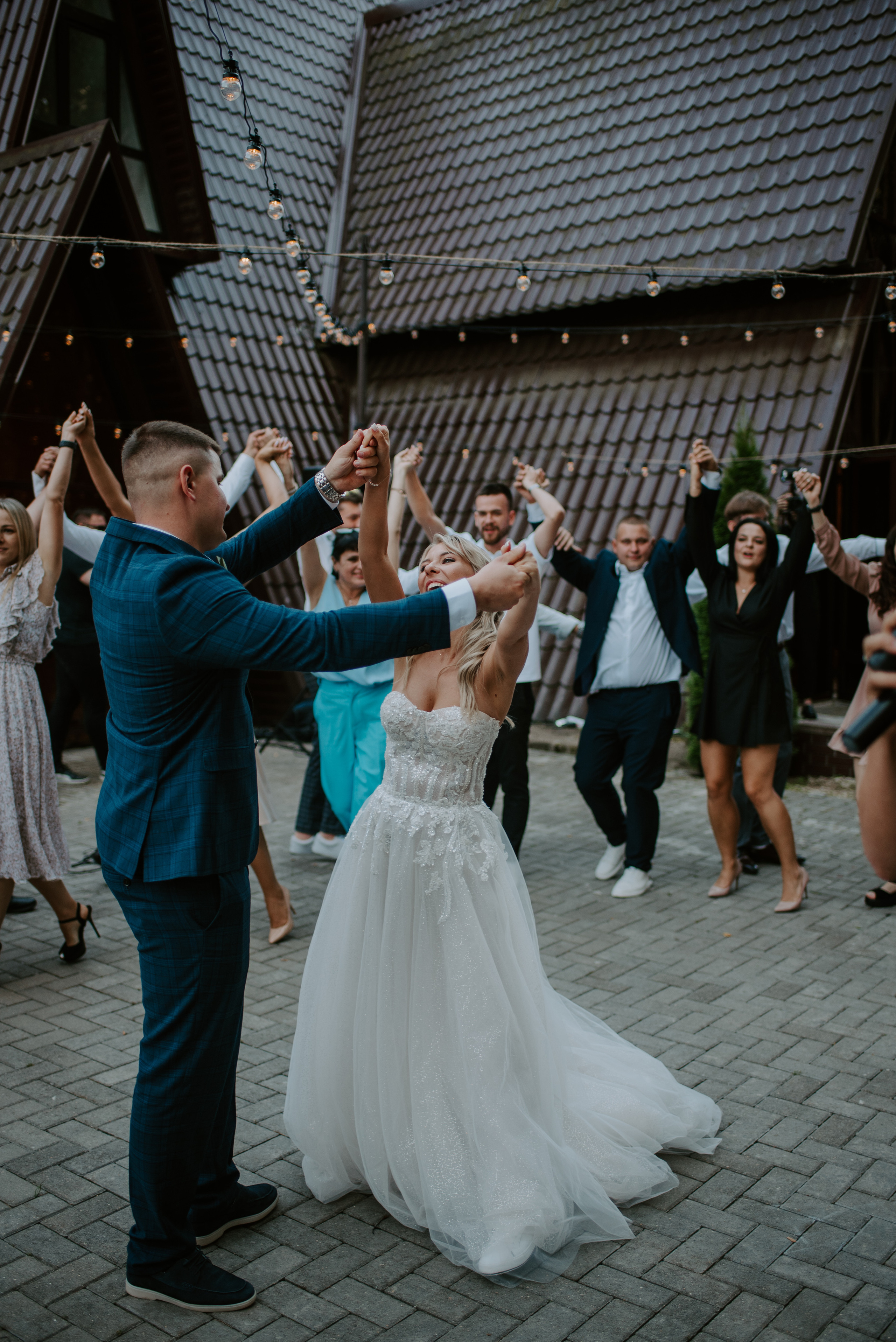 Водили хороводы. Свадебный, репортажный и семейный фотограф в Москве Арина Зак