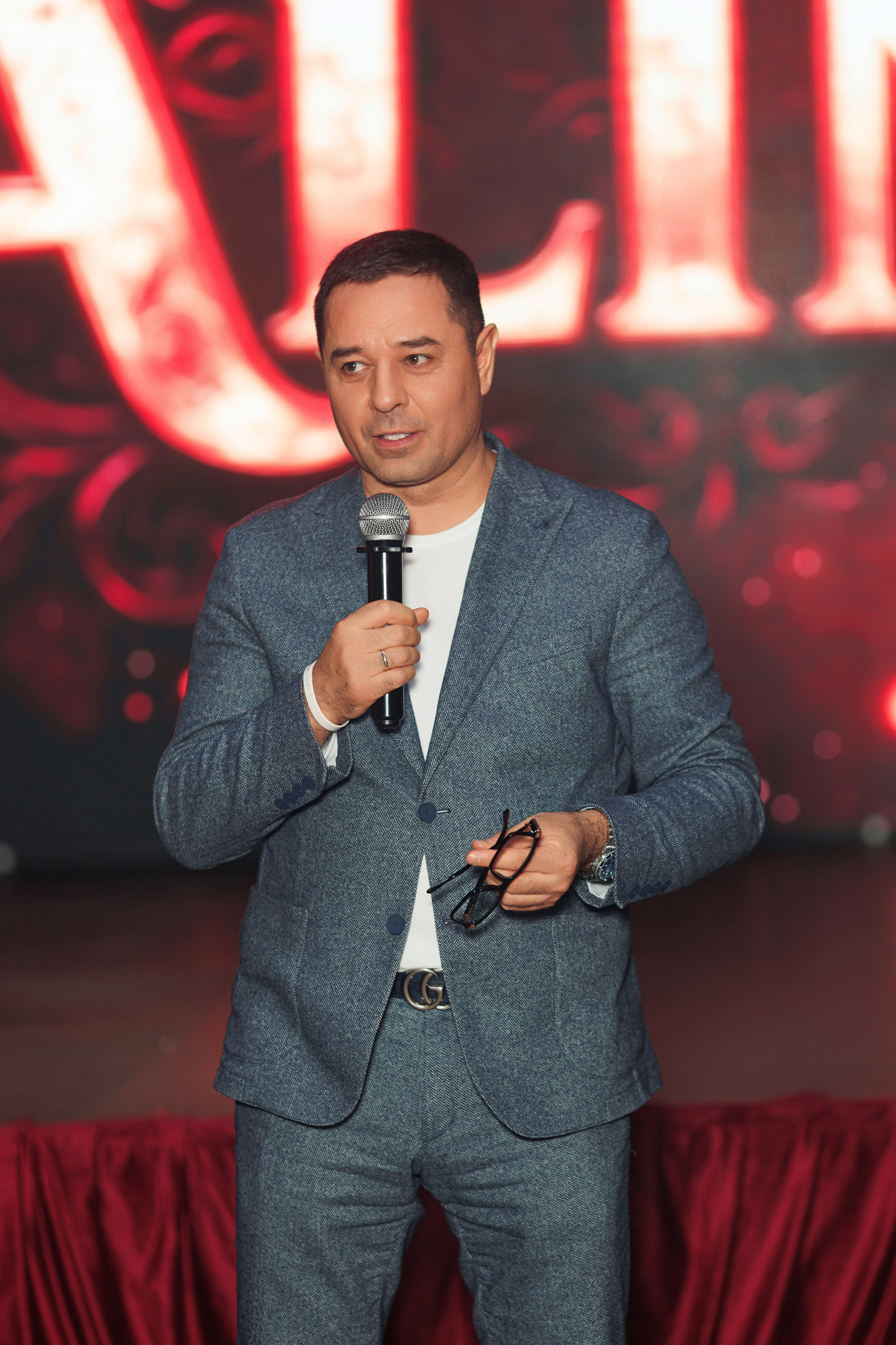 День Рождения в стиле Moulin Rouge. Репортажный и свадебный фотограф в Уфе Павел Кожевников