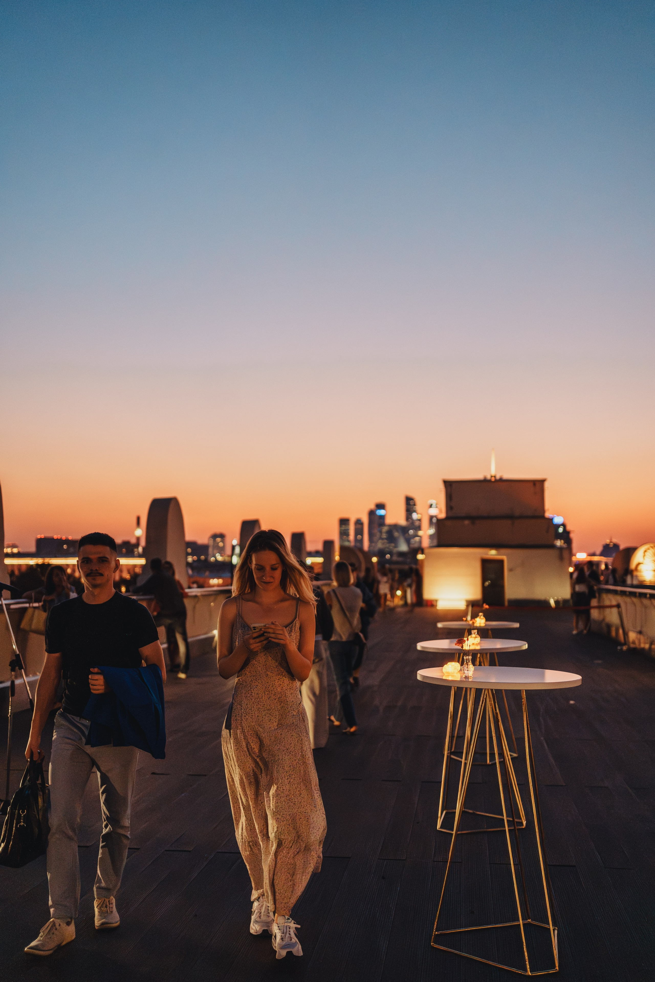 Выставка на крыше Парка Горького. Семейный и детский фотограф и видеограф в Москве, Серпухове и Тарусе Валерия Сорокина