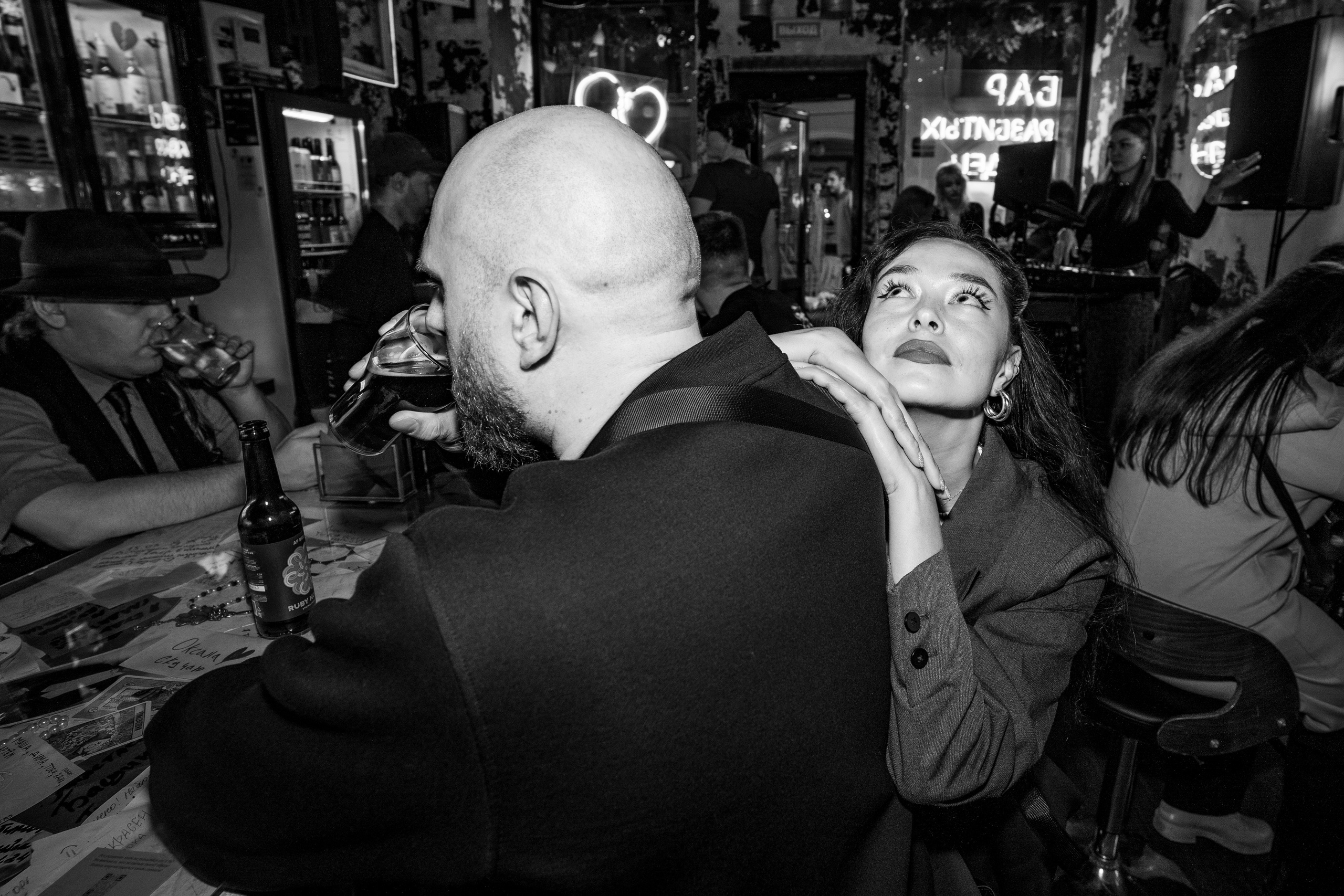 Из Сибири с любовью. Бар разбитых сердец. Концертный и репортажный фотограф в Санкт-Петербурге Слава Пахомов