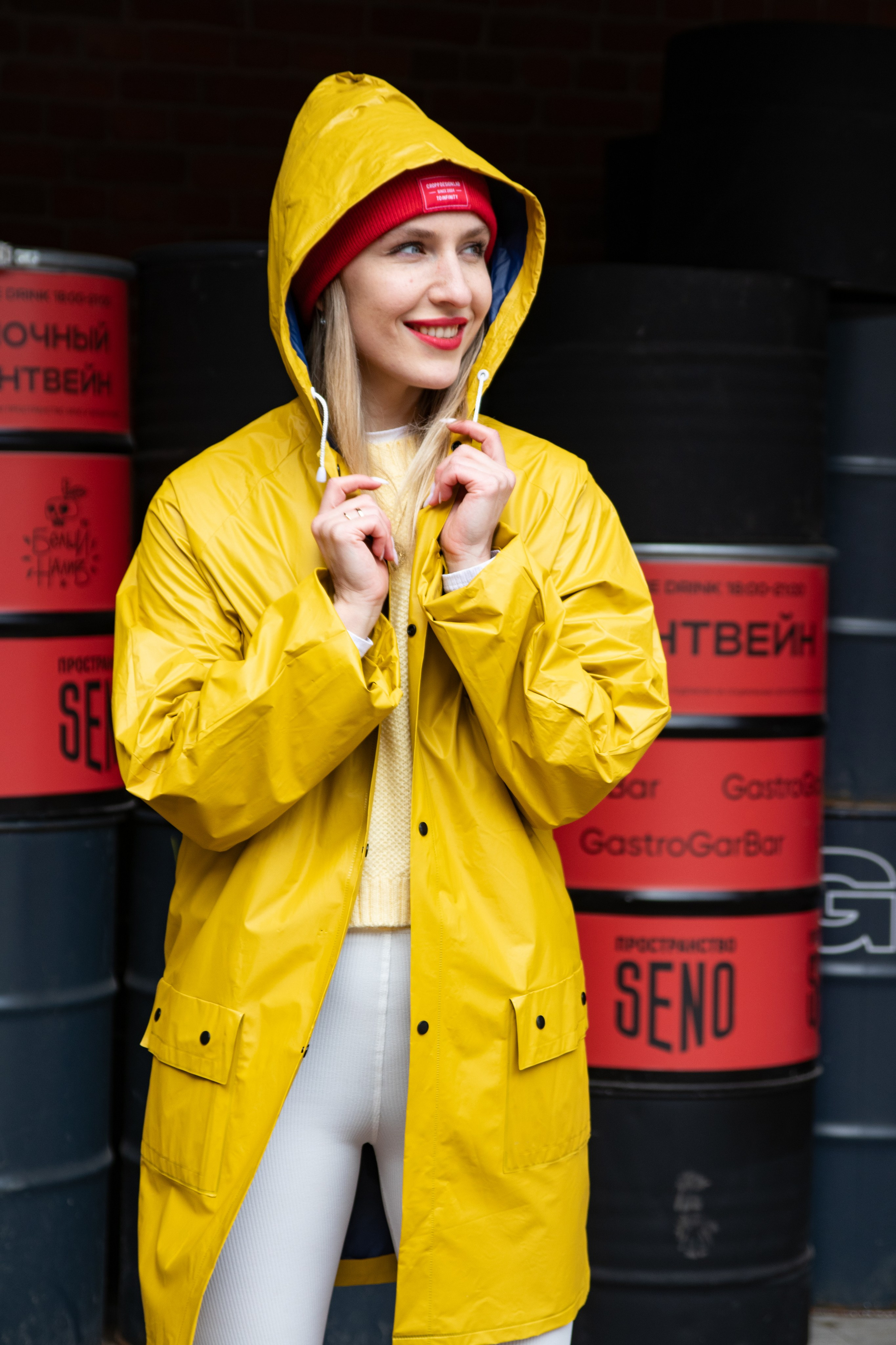 Диалог с пространством: динамичная фотопрогулка в интерьере Seno. Портретный фотограф в Санкт-Петербурге Савельева Ольга