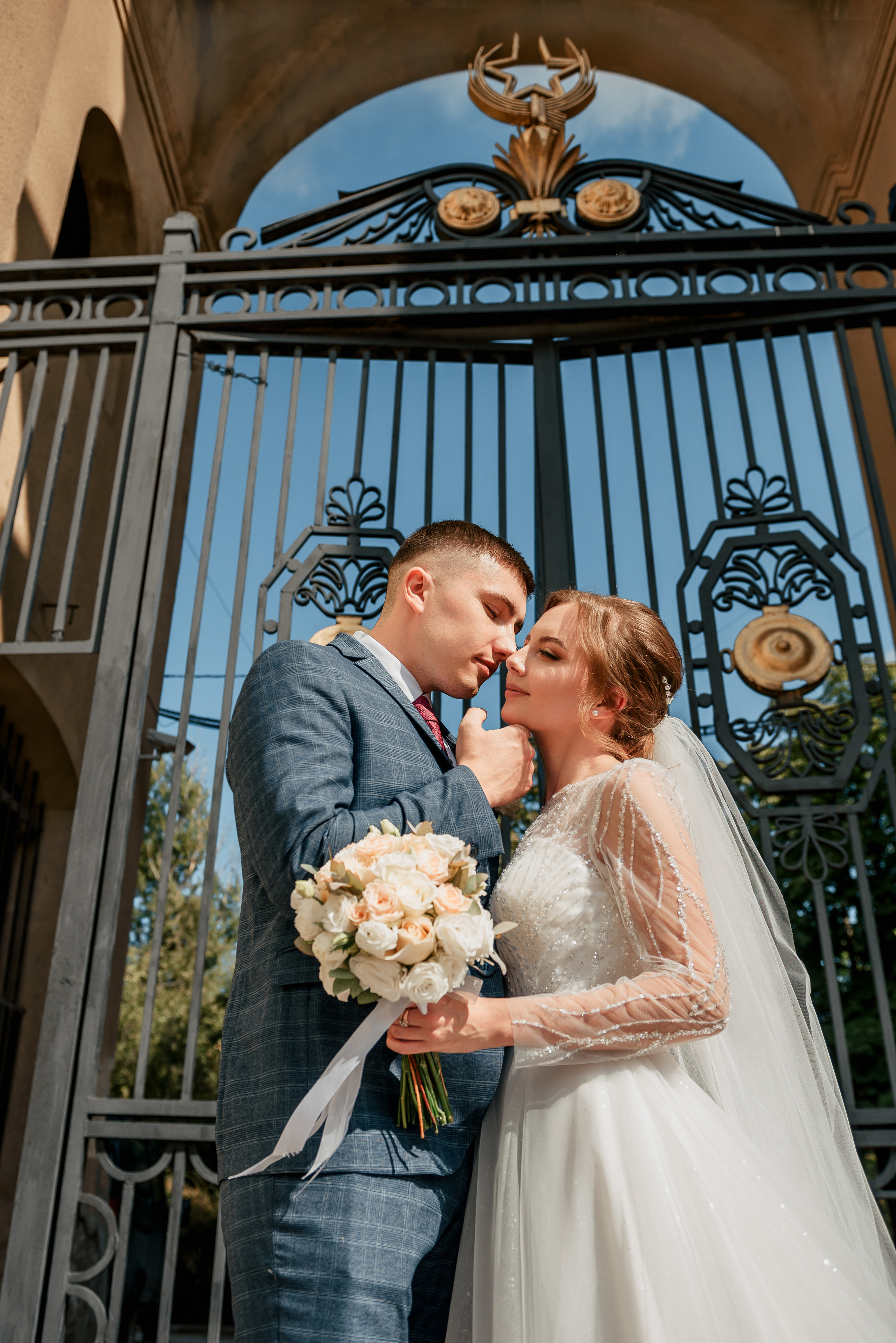 L&S. #свадебныйфотограф #wedding #weddingday #lovestory #фотографволгогр