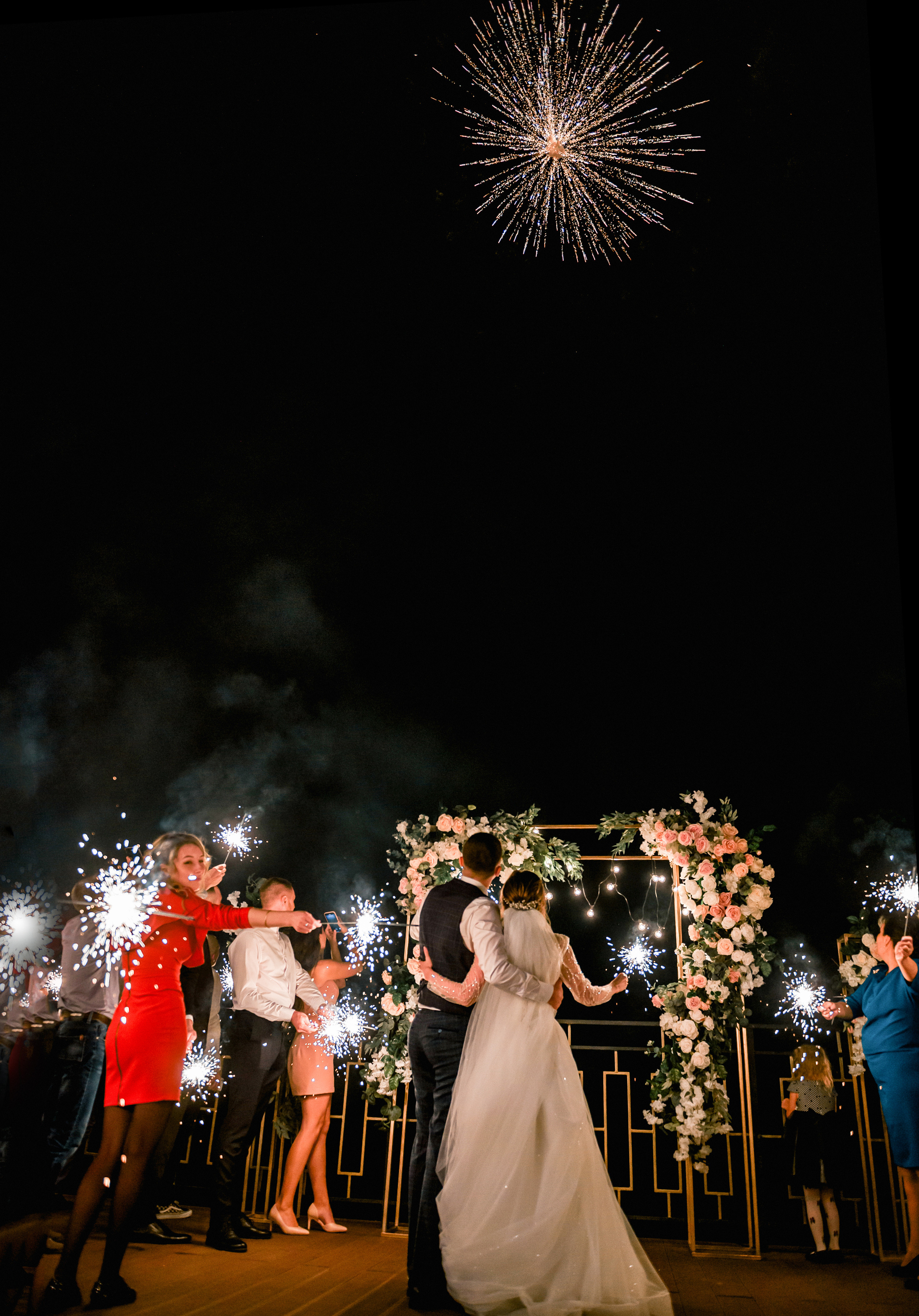 L&S. #свадебныйфотограф #wedding #weddingday #lovestory #фотографволгогр