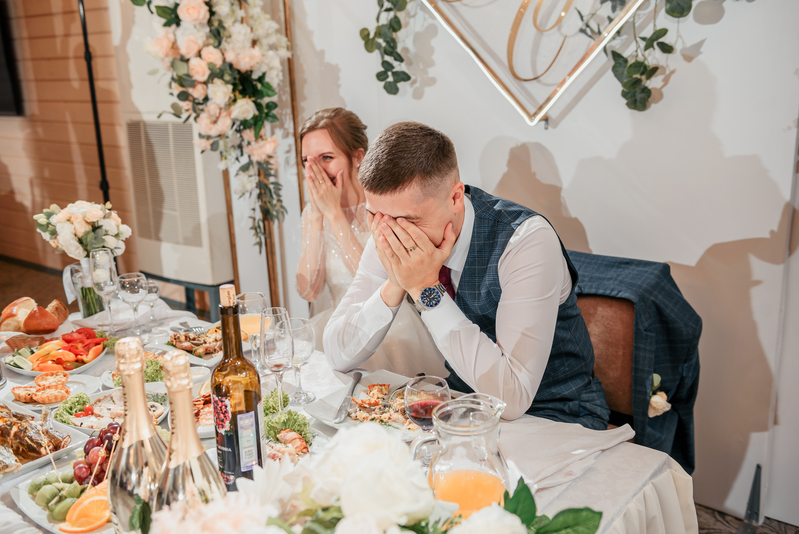 L&S. #свадебныйфотограф #wedding #weddingday #lovestory #фотографволгогр