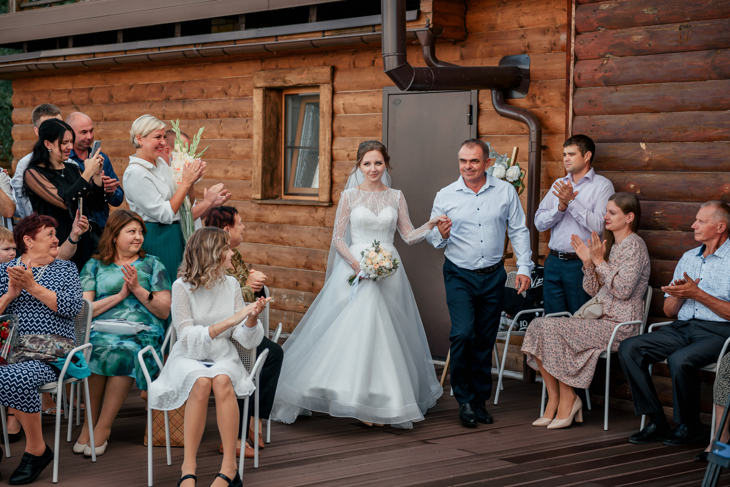 L&S. #свадебныйфотограф #wedding #weddingday #lovestory #фотографволгогр