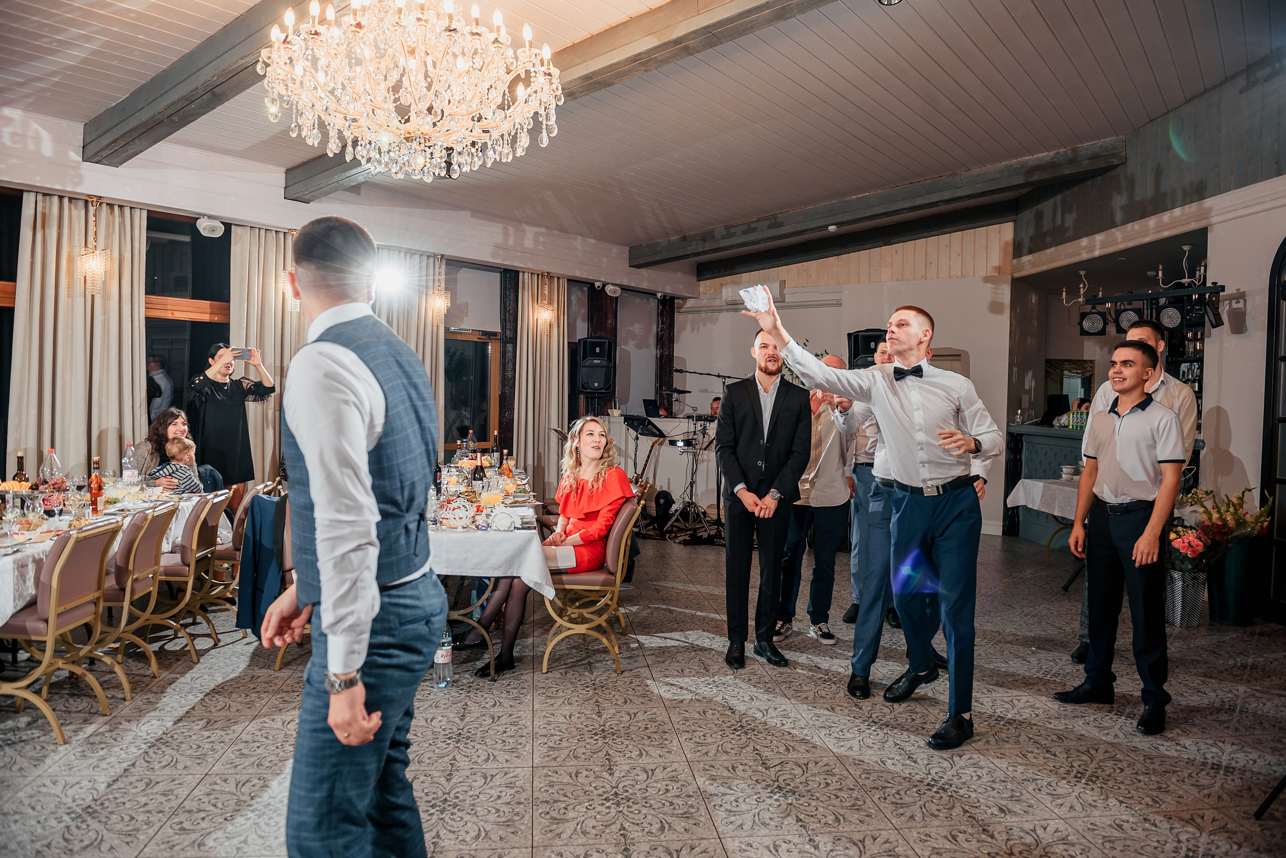 L&S. #свадебныйфотограф #wedding #weddingday #lovestory #фотографволгогр