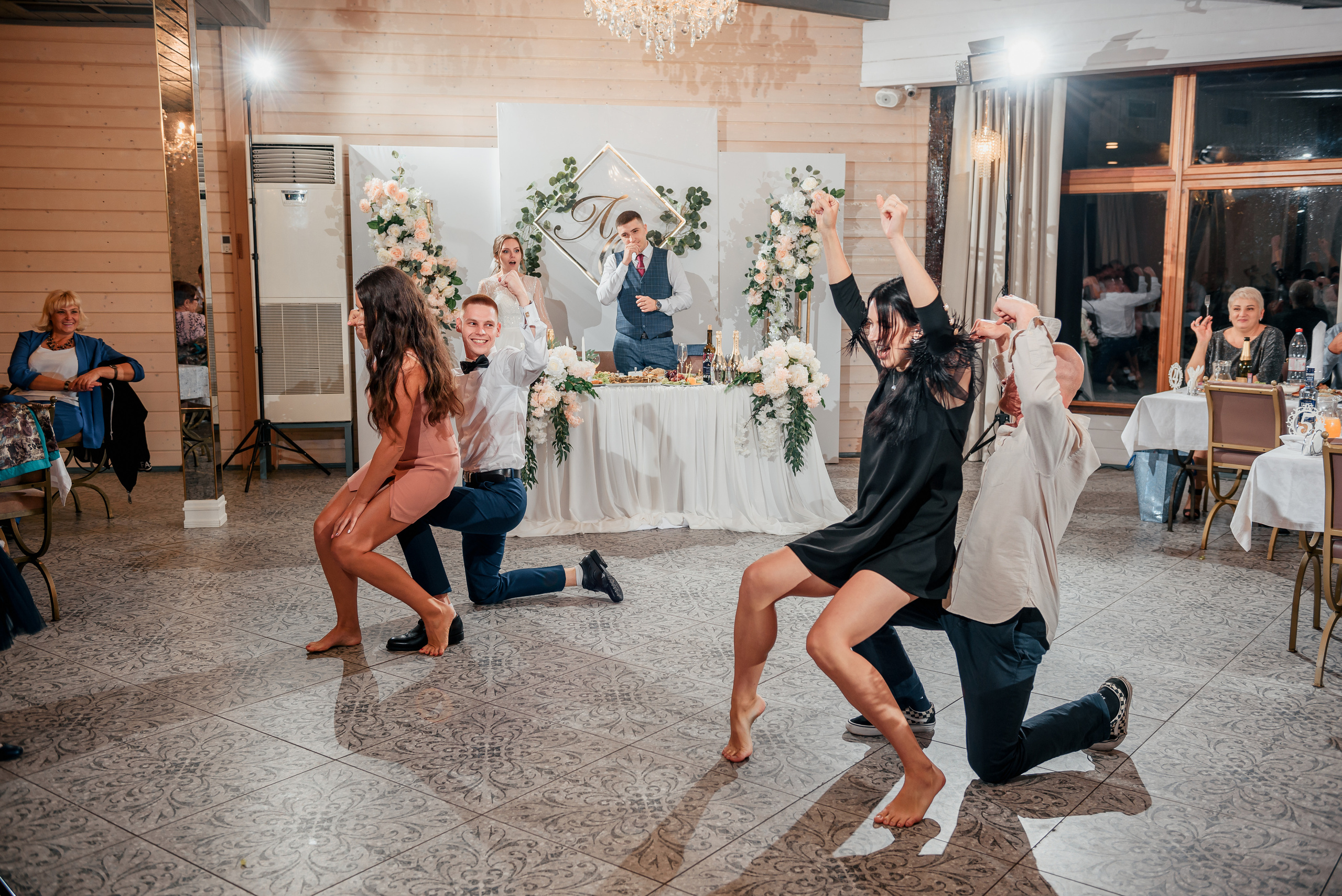 L&S. #свадебныйфотограф #wedding #weddingday #lovestory #фотографволгогр