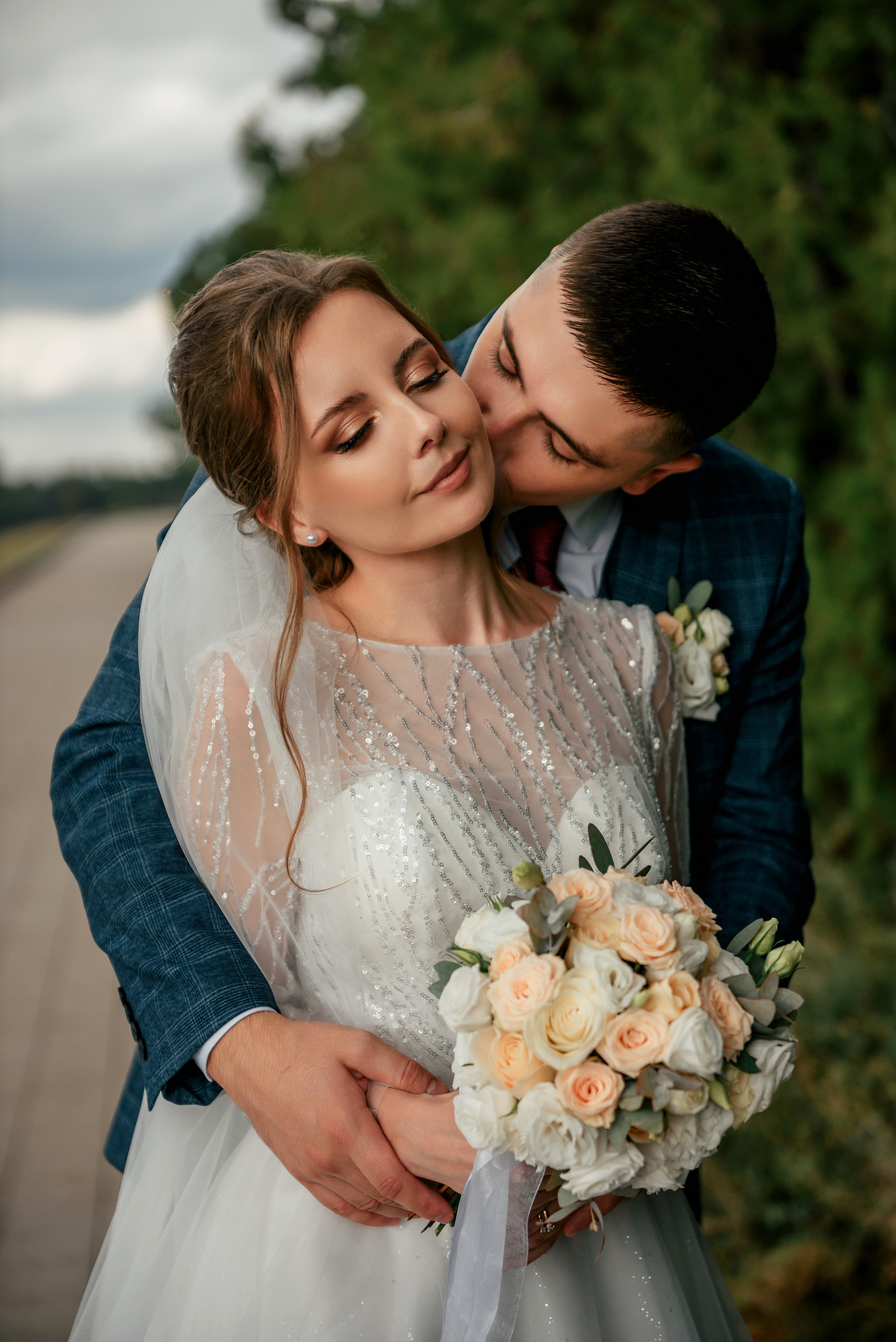 L&S. #свадебныйфотограф #wedding #weddingday #lovestory #фотографволгогр