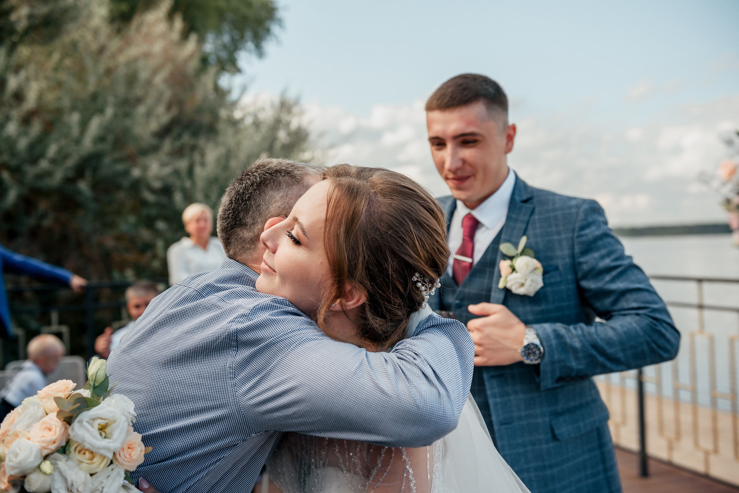 L&S. #свадебныйфотограф #wedding #weddingday #lovestory #фотографволгогр