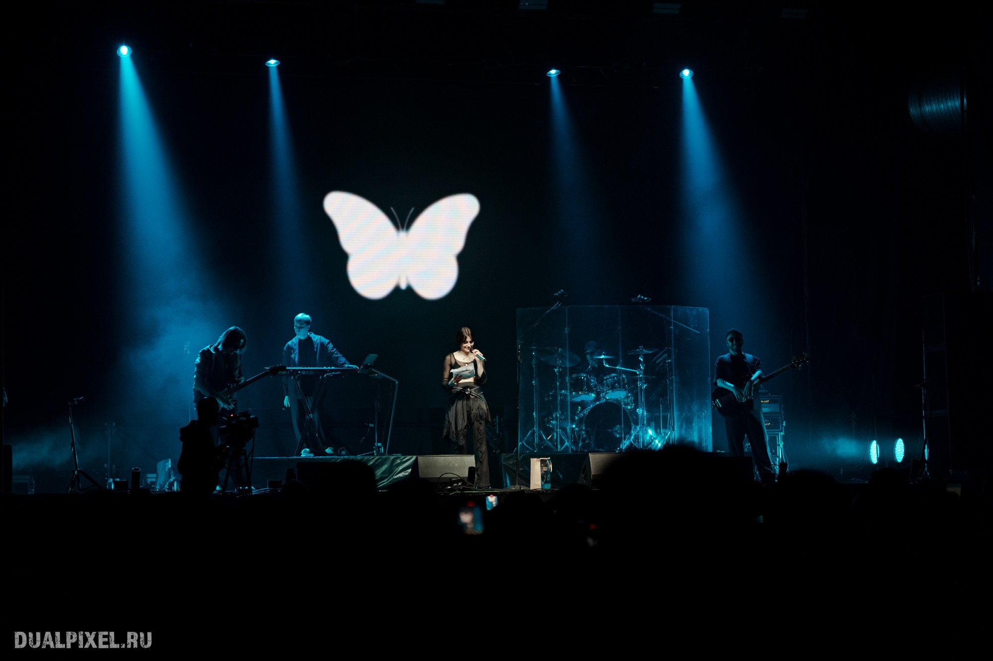 Mona. Магия музыки в кадре: Концертная Фотография