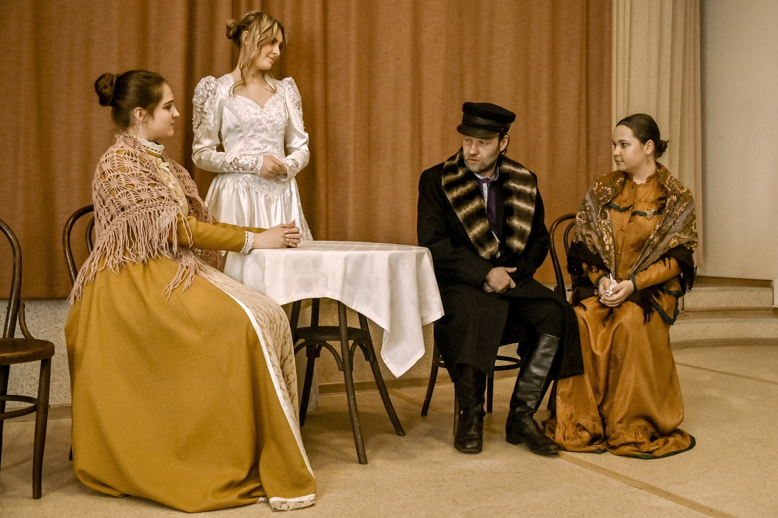 «Женитьба Белугина». Режиссёр Сергей Ермаков. Репортажный профессиональный фотограф-любитель