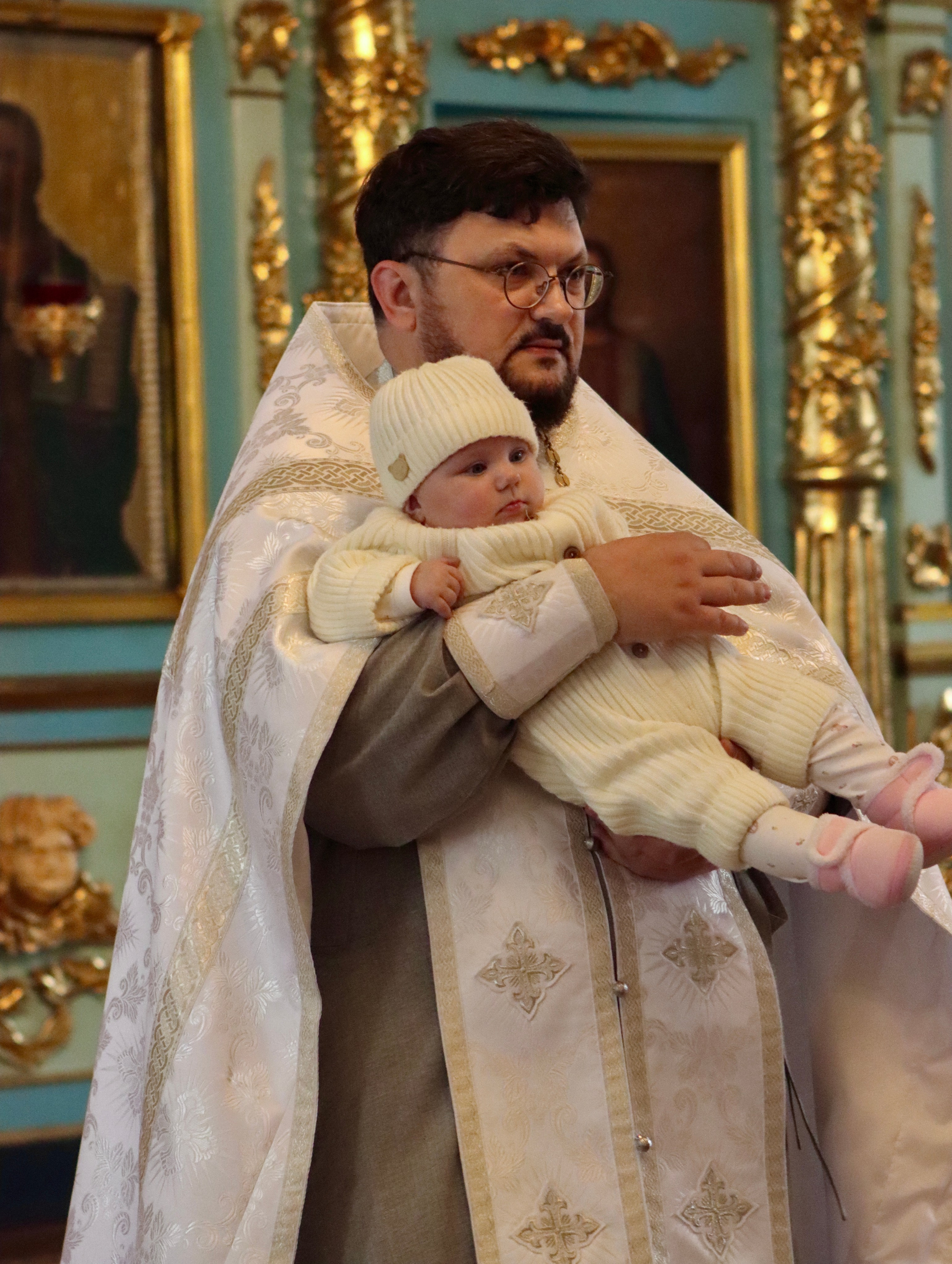 Анастасия и Вадим — крещение Виктории. Фотограф в Курске Смирнов Евгений