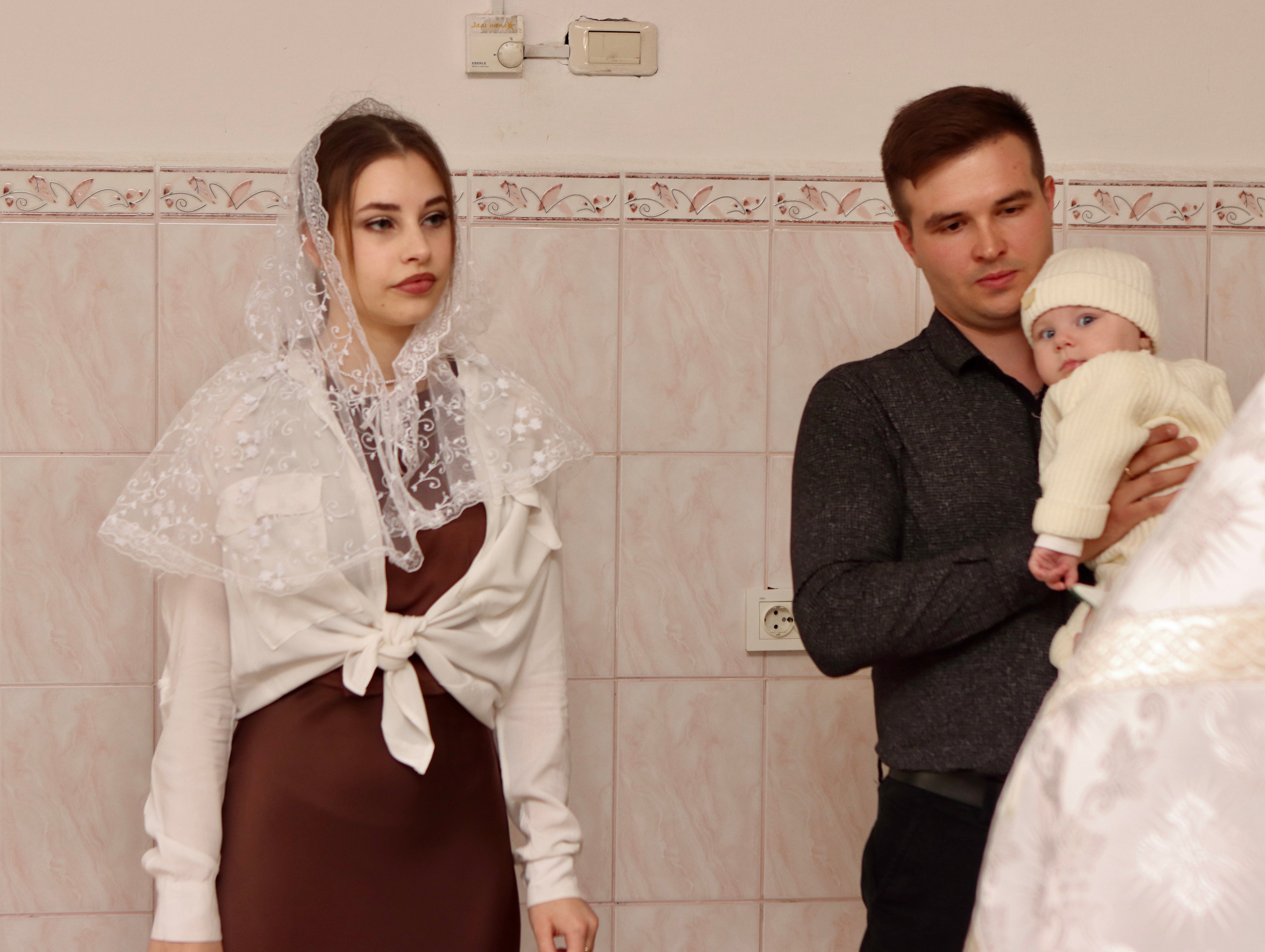 Анастасия и Вадим — крещение Виктории. Фотограф в Курске Смирнов Евгений