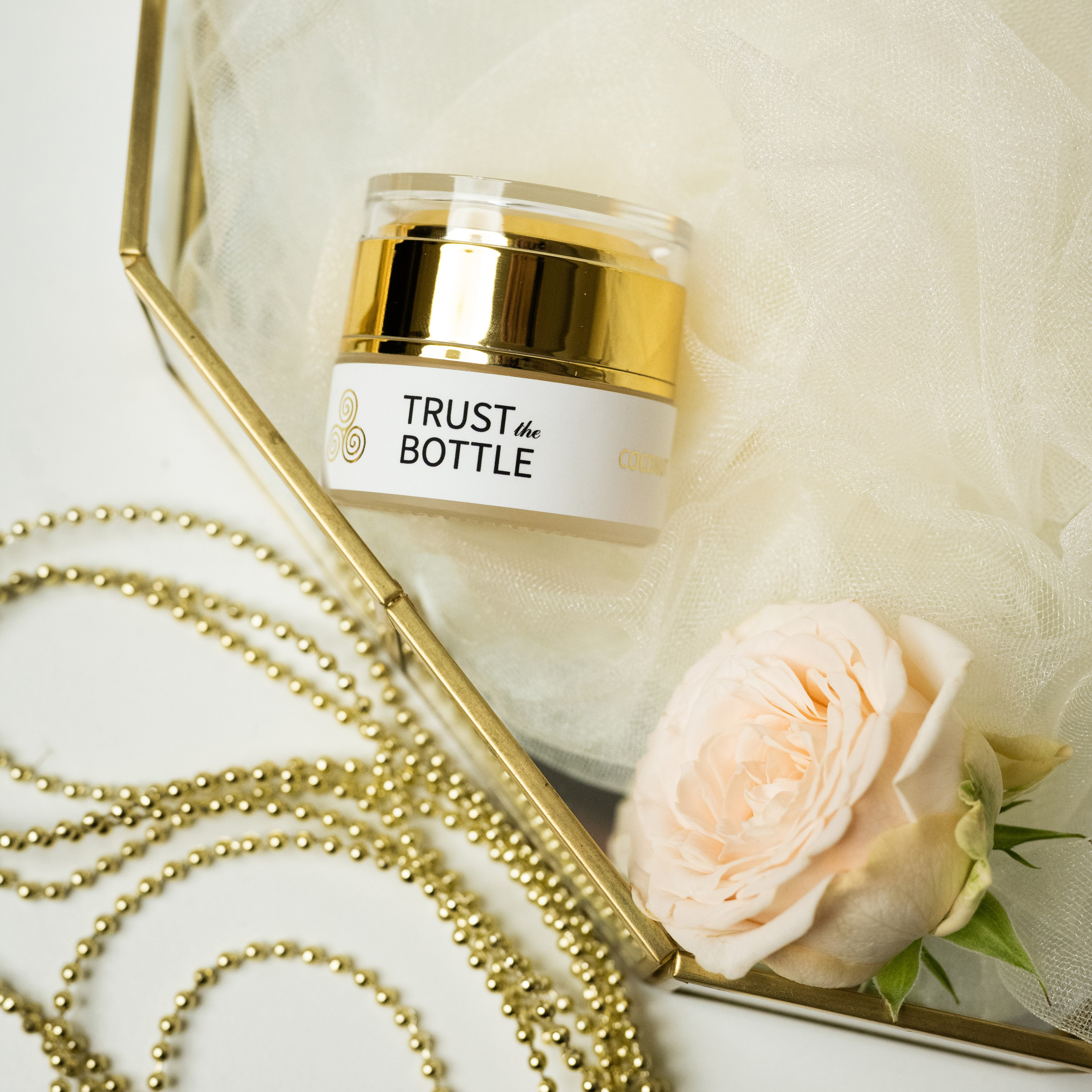 Trust the Bottle. Фотограф в Москве Hellga Raf Хельга Раф