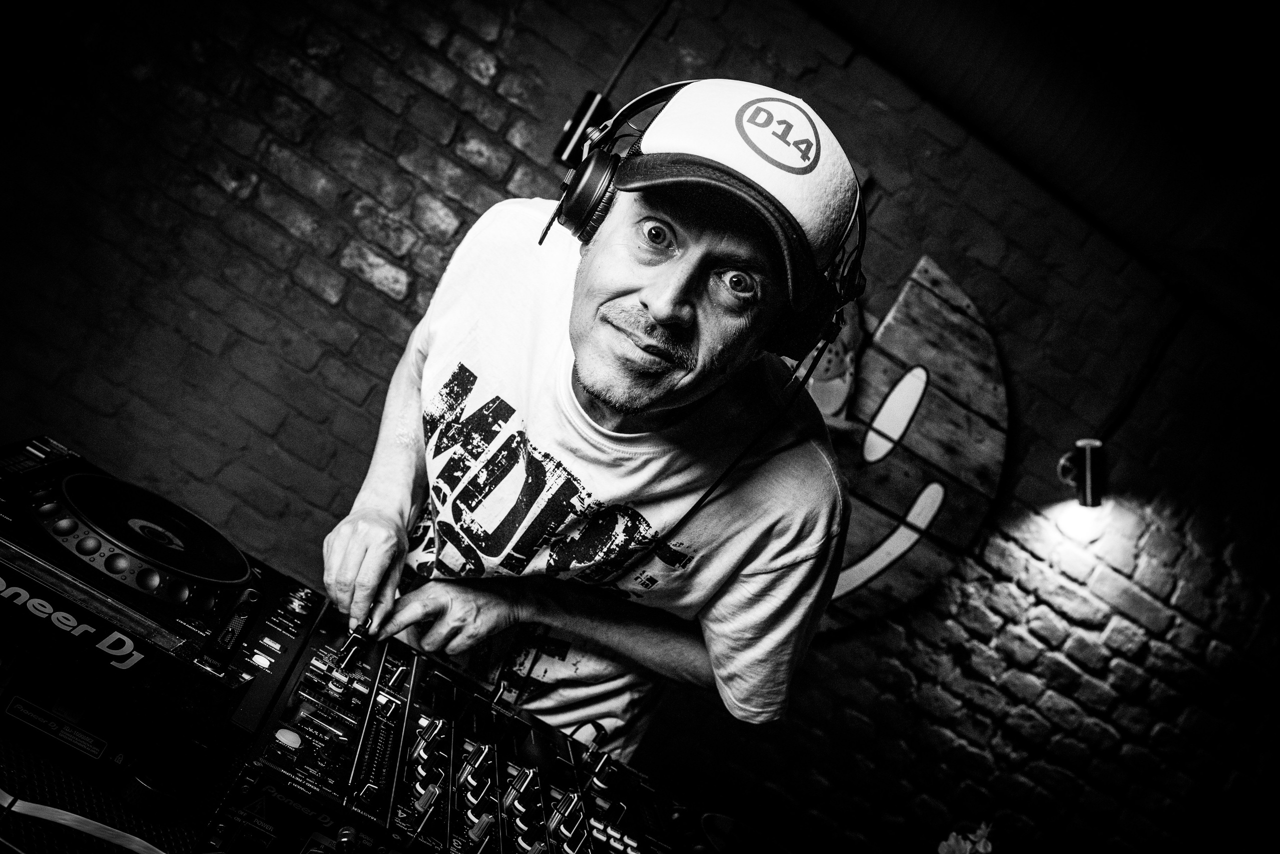 Algorithm Rave Drum and Bass Мероприятие dnb тусовка клуб рейв драмэндбейс etherea bar