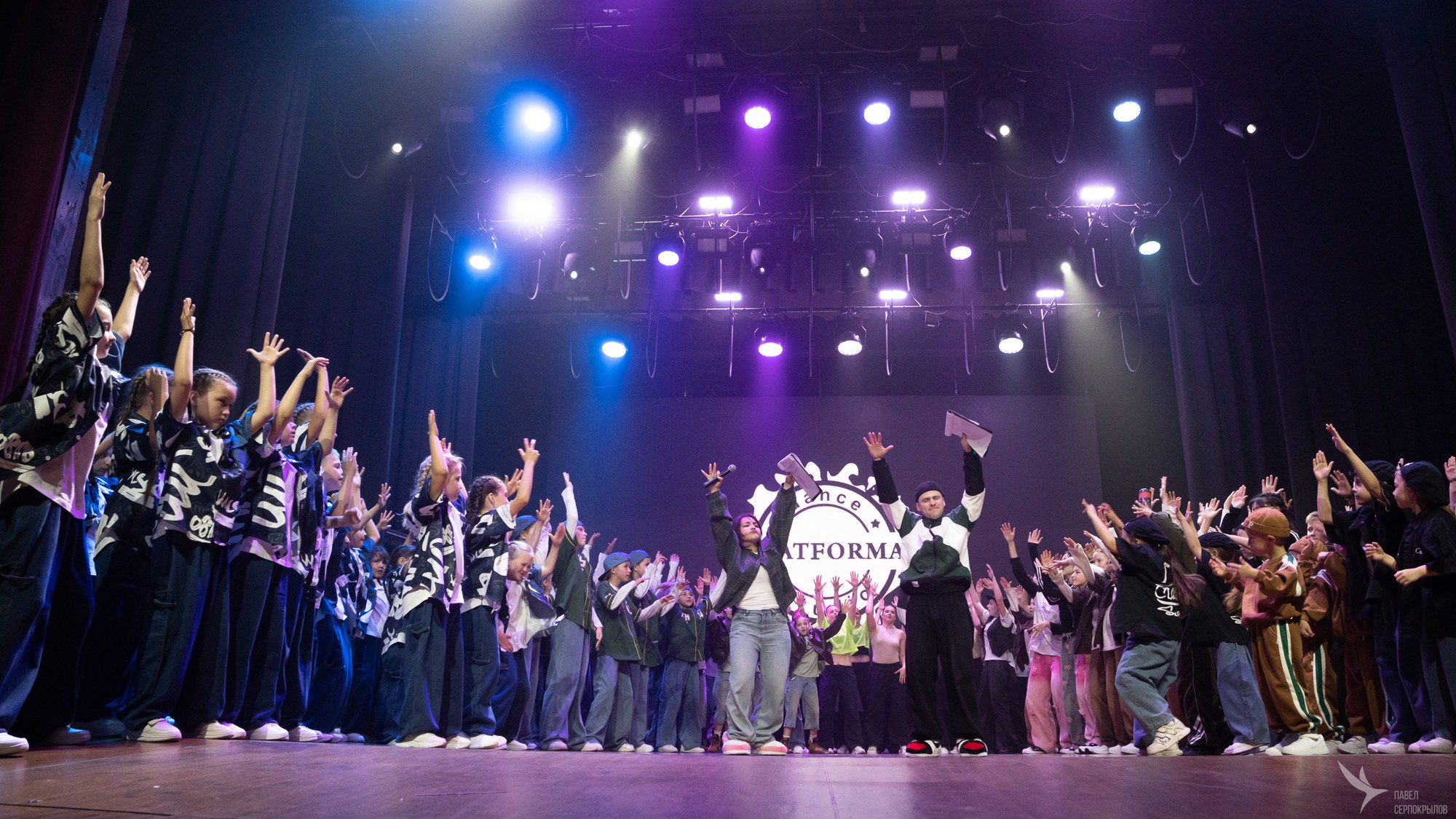 Отчетный концерт студии танцев PLATFORMA. Репортажный фотограф в Казани Павел Серпокрылов