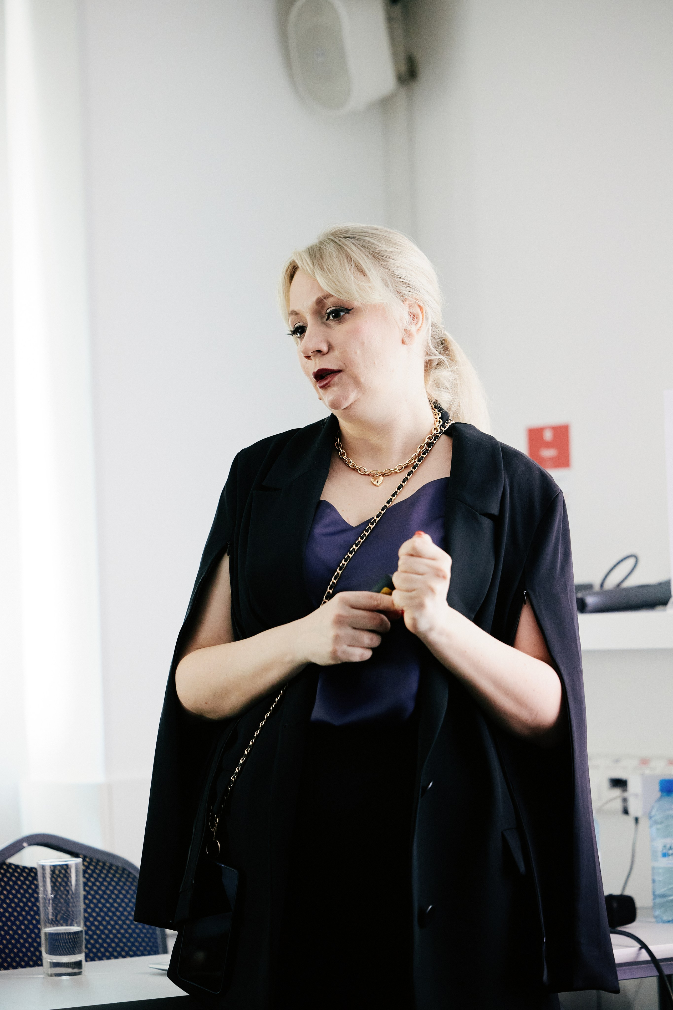 Презентация MR Group в ibis 23.04. Свадебный репортажный фотограф краснодар максим дремов дрёмов фотосессия студия цена