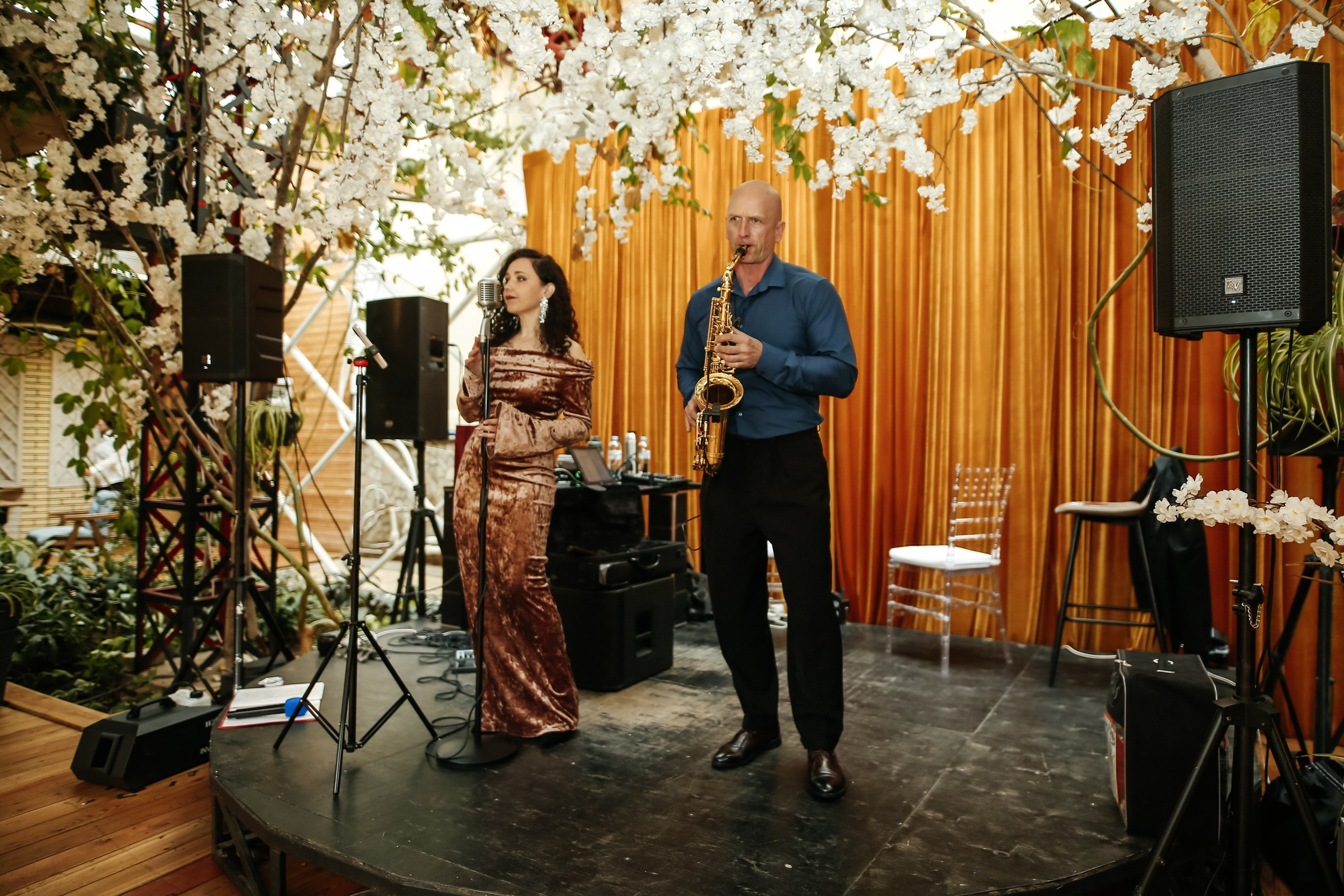 Юбилей 110 на двоих Андрей и Юлия 12 апреля 2025 года. Свадебный ведущий в Москве Саксофон на свадьбу