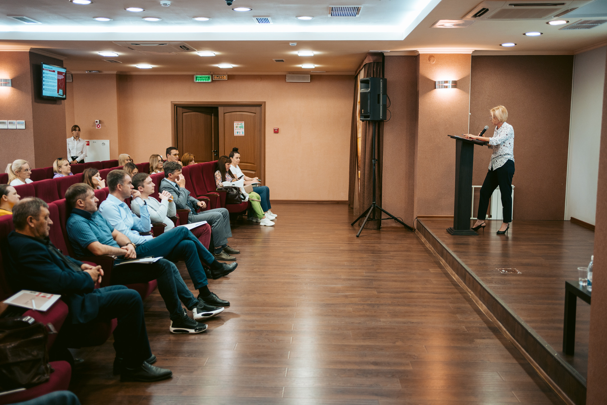 Бизнес-семинар. Фотограф на любое событие в Кемерово