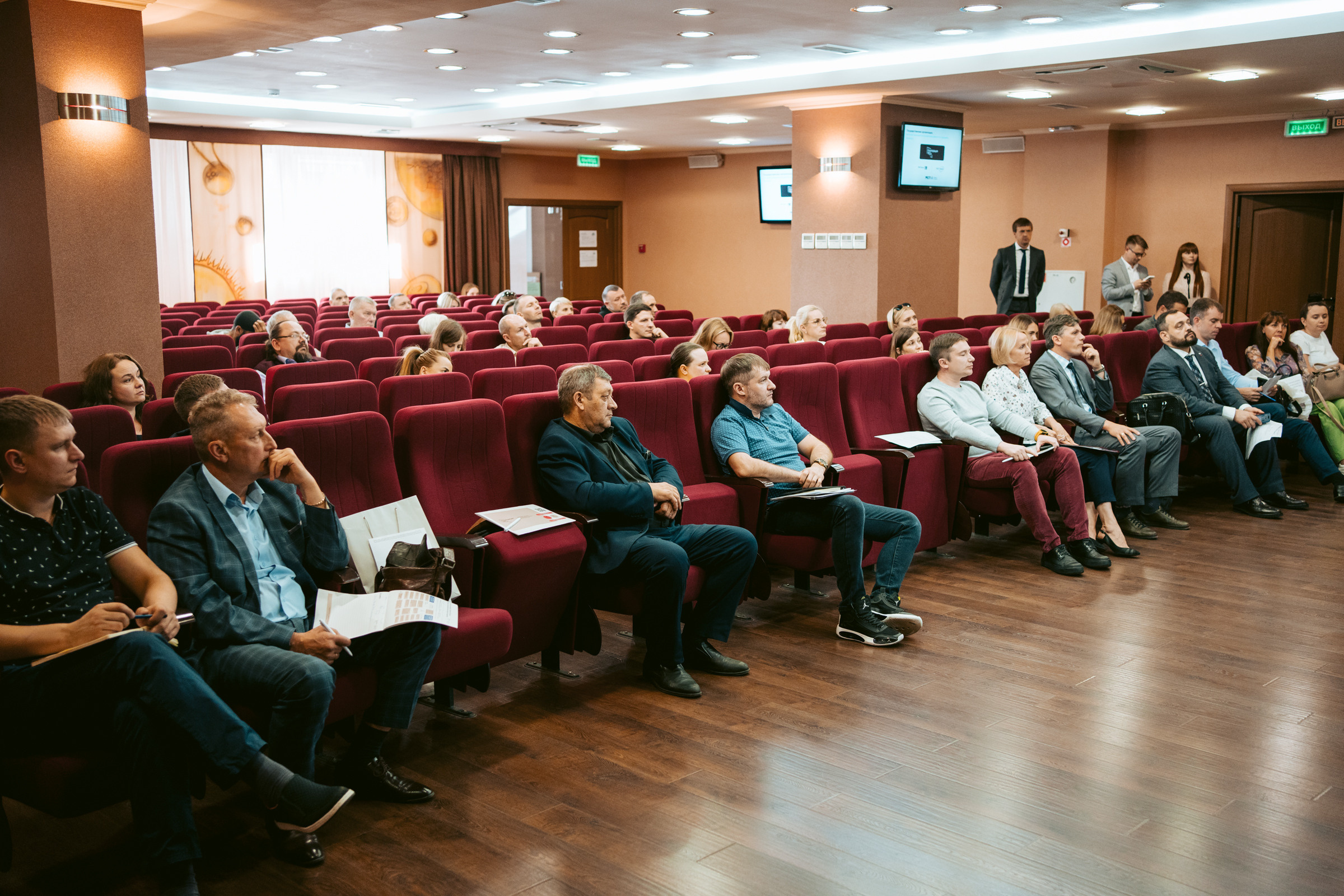 Бизнес-семинар. Фотограф на любое событие в Кемерово