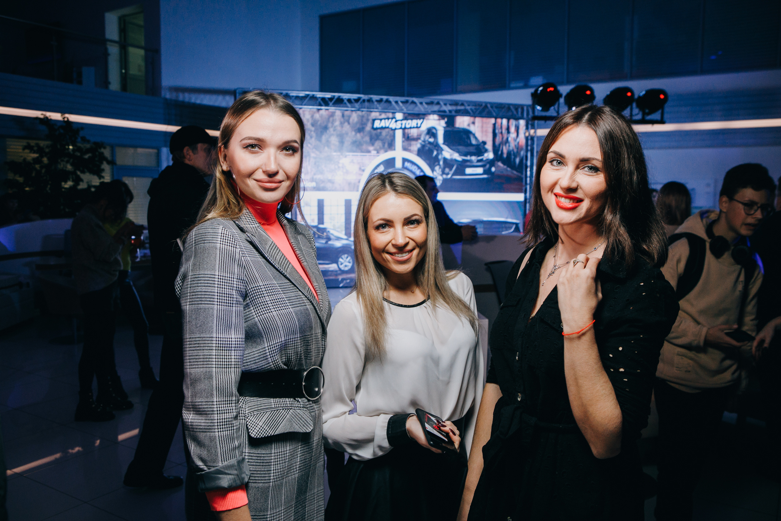 Презентация TOYOTA RAW4. Фотограф Максим Маркелов