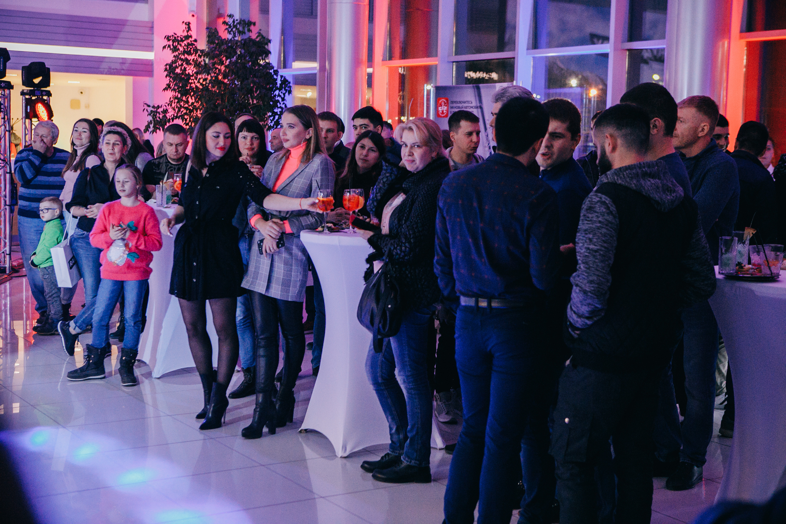 Презентация TOYOTA RAW4. Фотограф Максим Маркелов