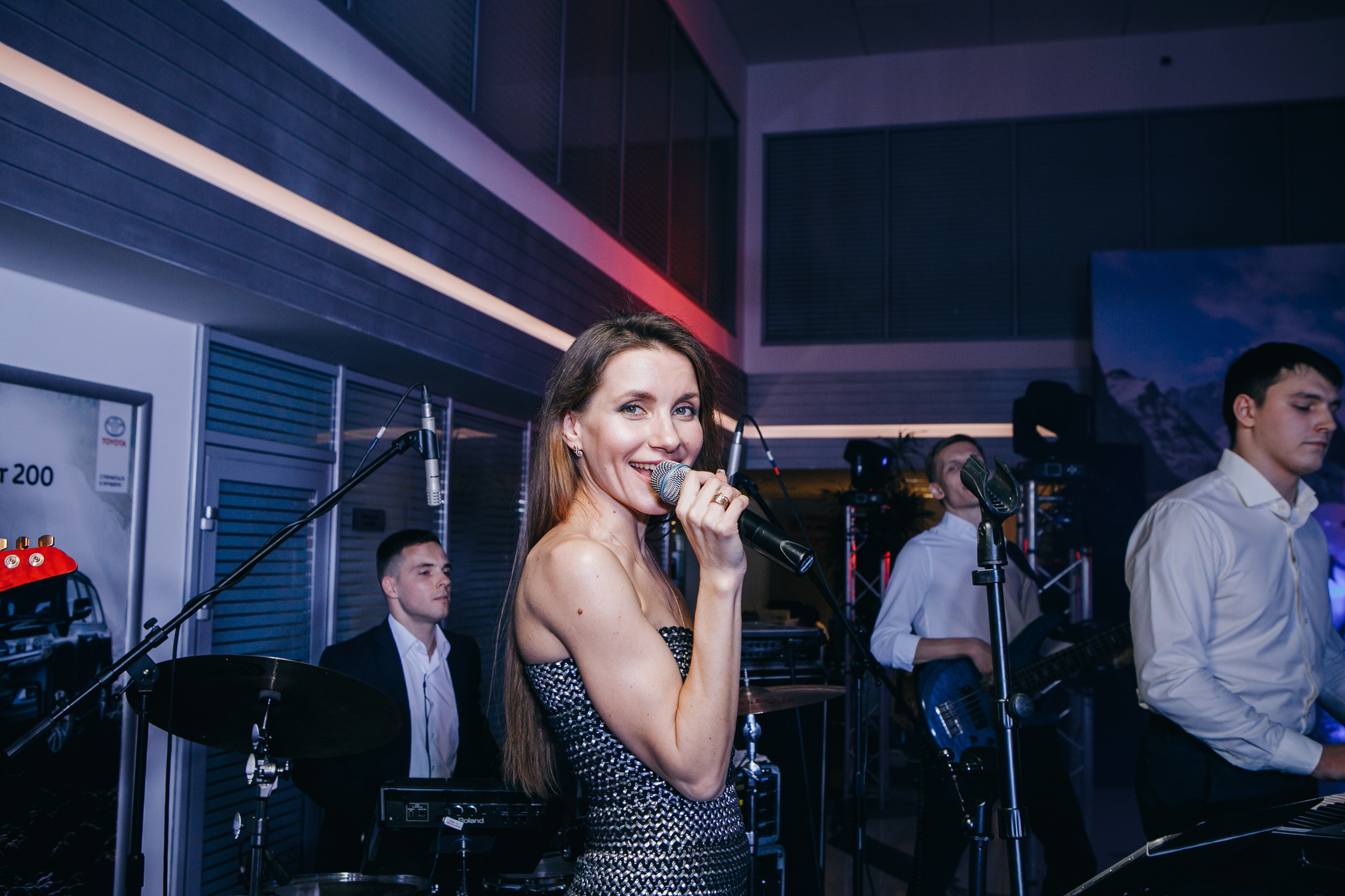 Презентация TOYOTA RAW4. Фотограф Максим Маркелов