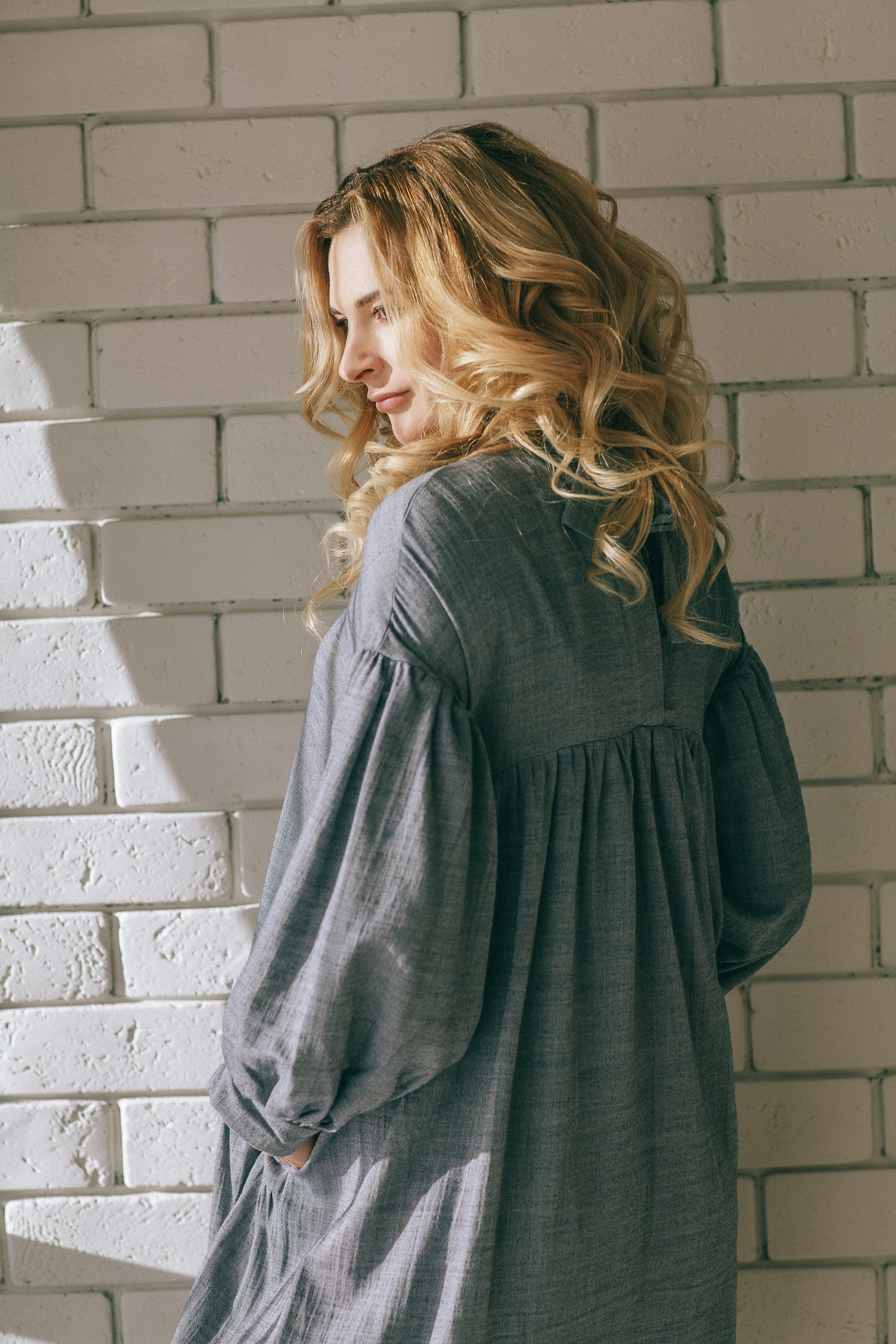 Съёмка для бренда одежды для беременных. Фотограф Мальнева Юлия в Липецке, в Москве. Фотостудия MARU в Липецке