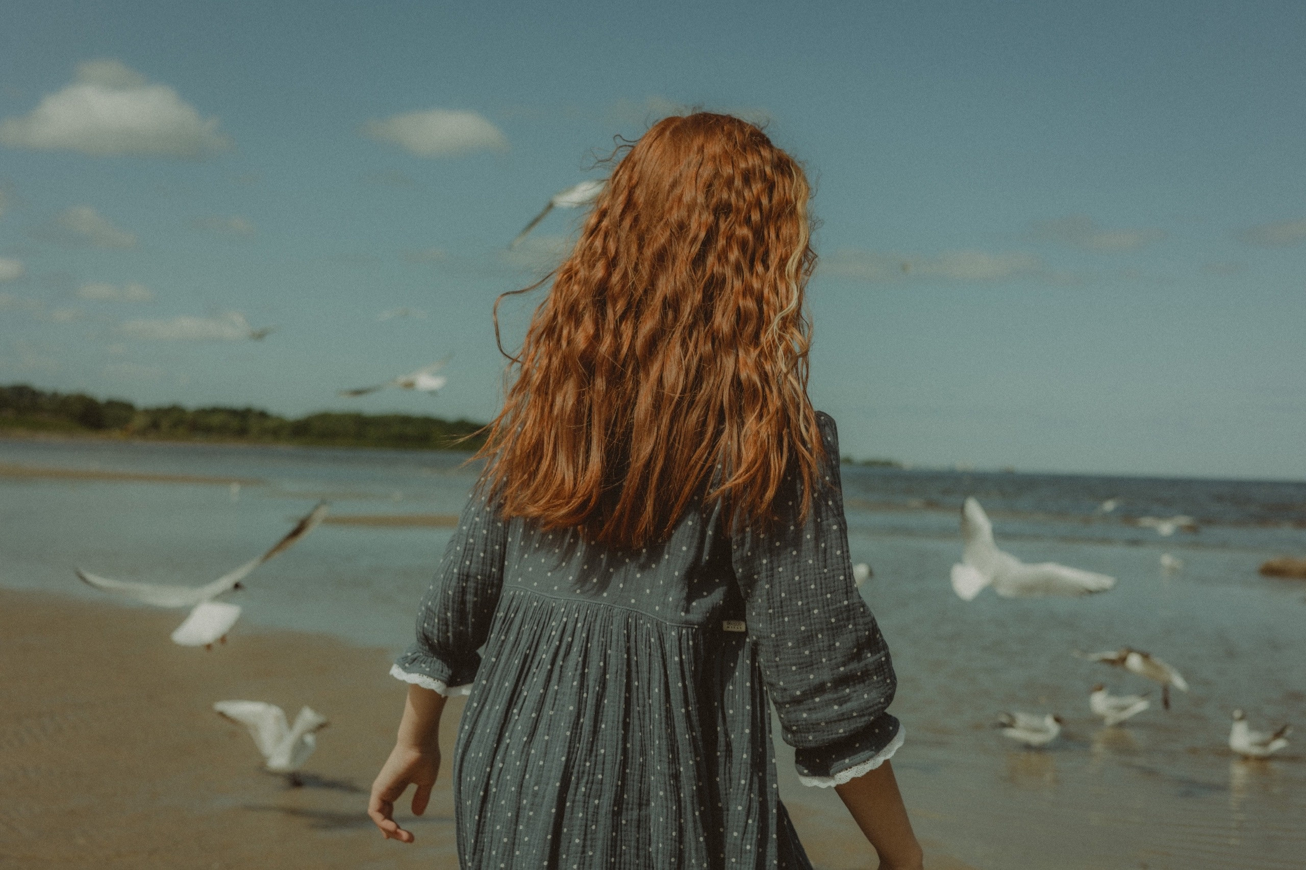 Питер. Девочка и море. Фотограф Мальнева Юлия в Липецке, в Москве. Фотостудия MARU в Липецке