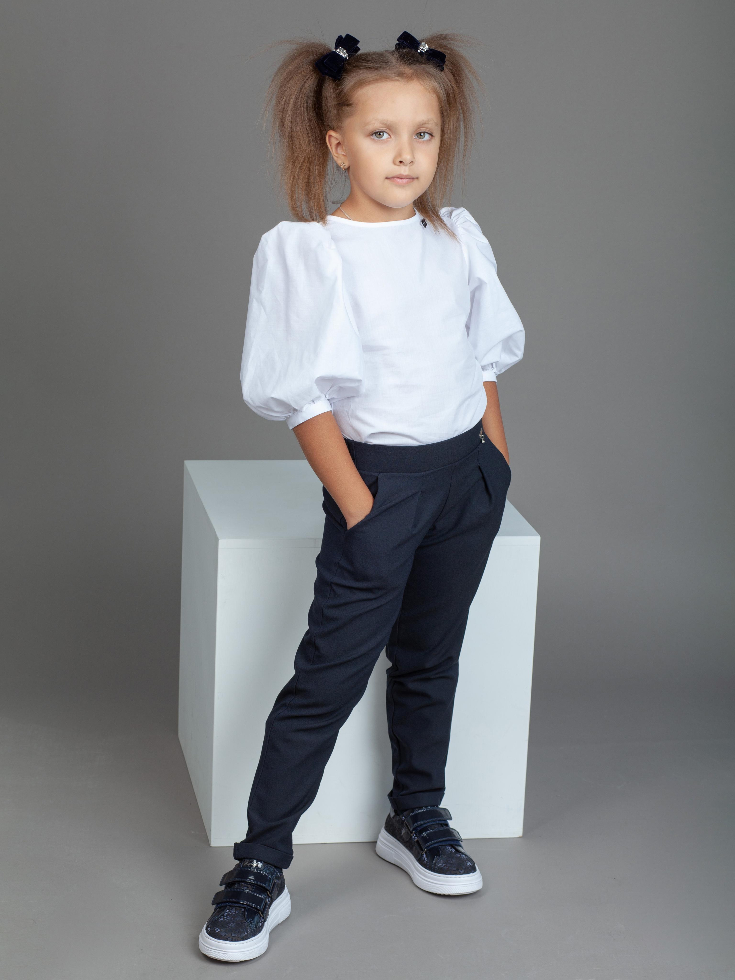 Школьная форма в студии. Фотограф Мальнева Юлия в Липецке, в Москве. Фотостудия MARU в Липецке