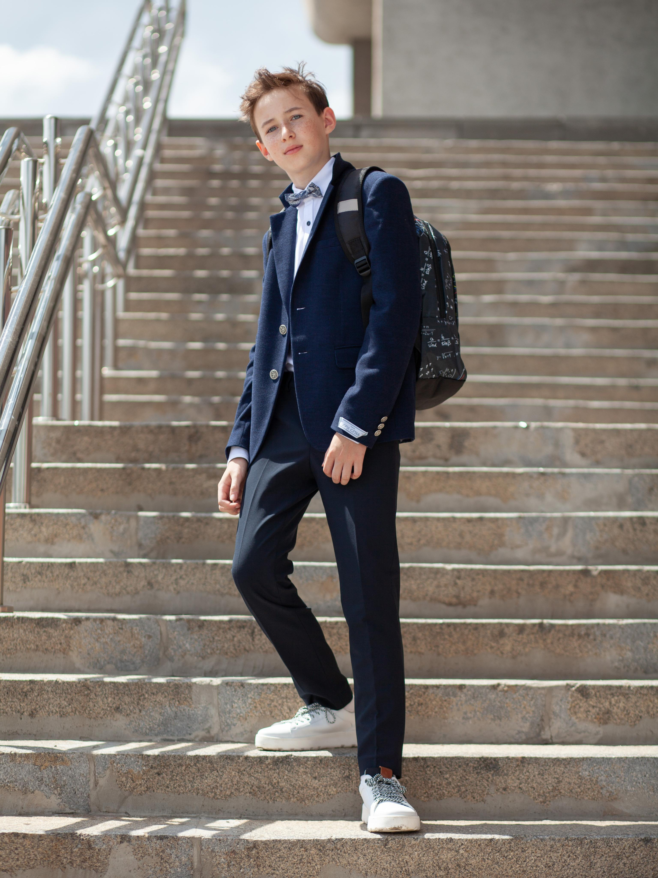 Школьная форма. Фотограф Мальнева Юлия в Липецке, в Москве. Фотостудия MARU в Липецке