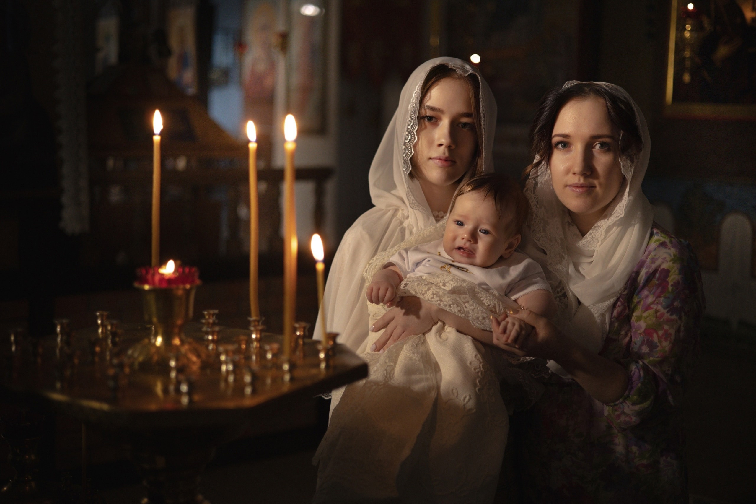 Самый драгоценный момент — таинство крещения. Фотограф Мальнева Юлия в Липецке, в Москве. Фотостудия MARU в Липецке