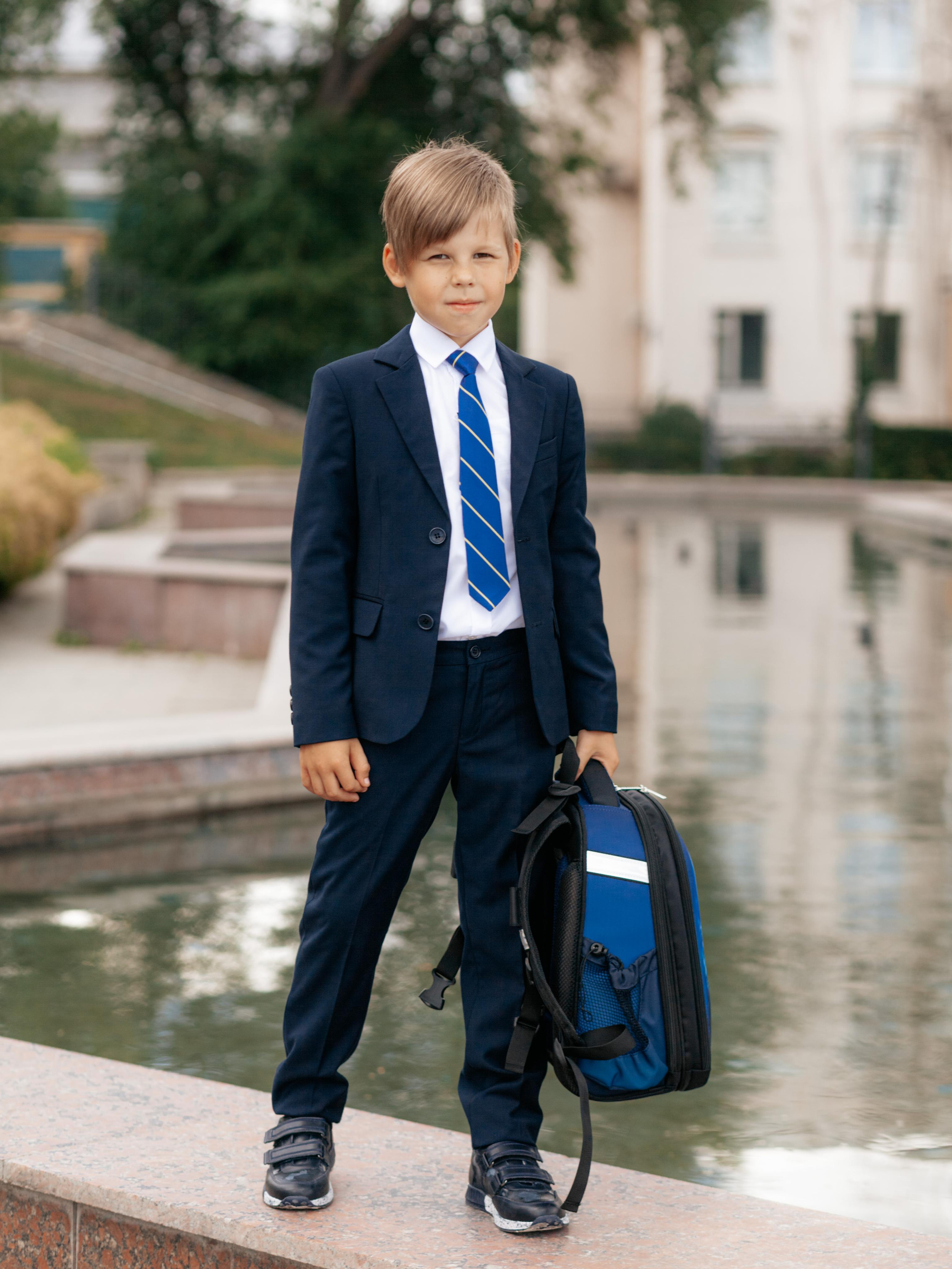 Школьная форма. Фотограф Мальнева Юлия в Липецке, в Москве. Фотостудия MARU в Липецке