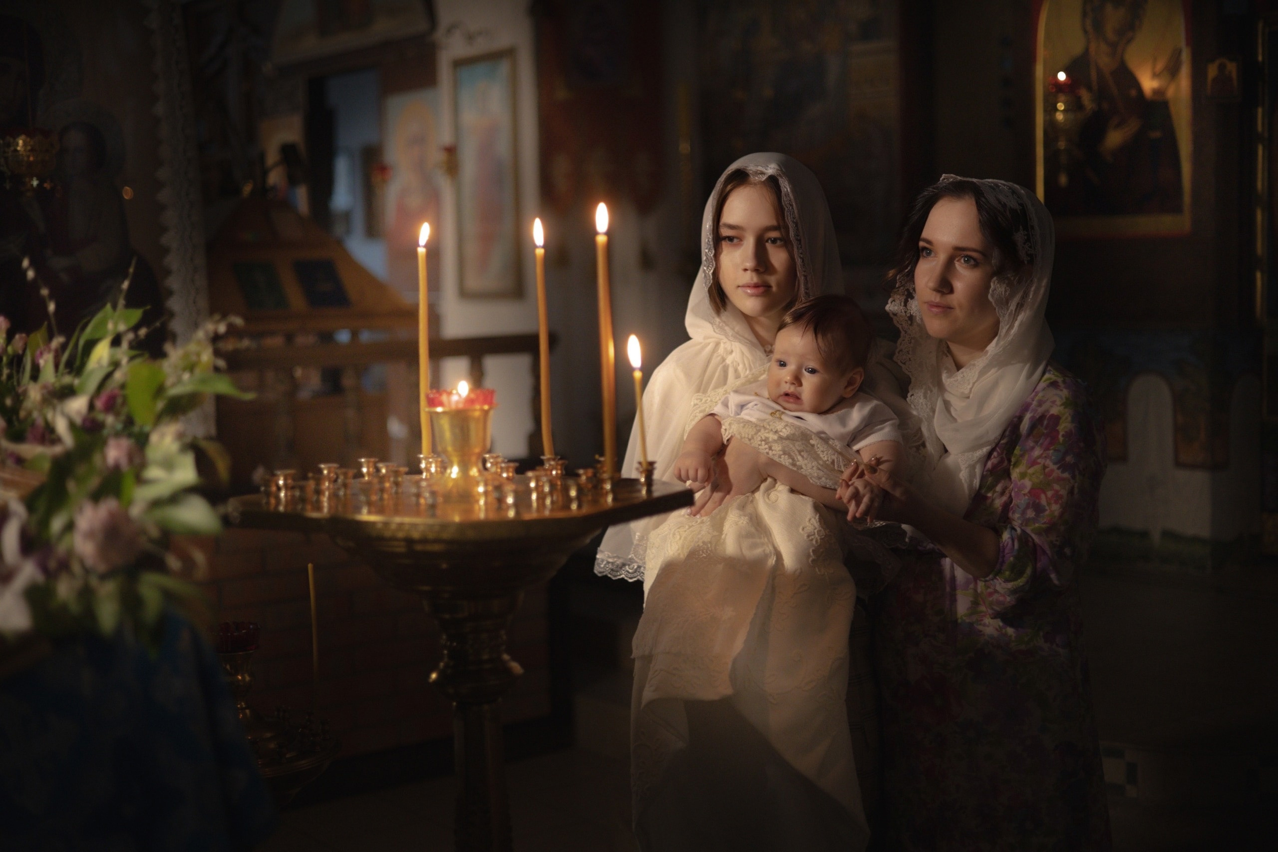 Самый драгоценный момент — таинство крещения. Фотограф Мальнева Юлия в Липецке, в Москве. Фотостудия MARU в Липецке