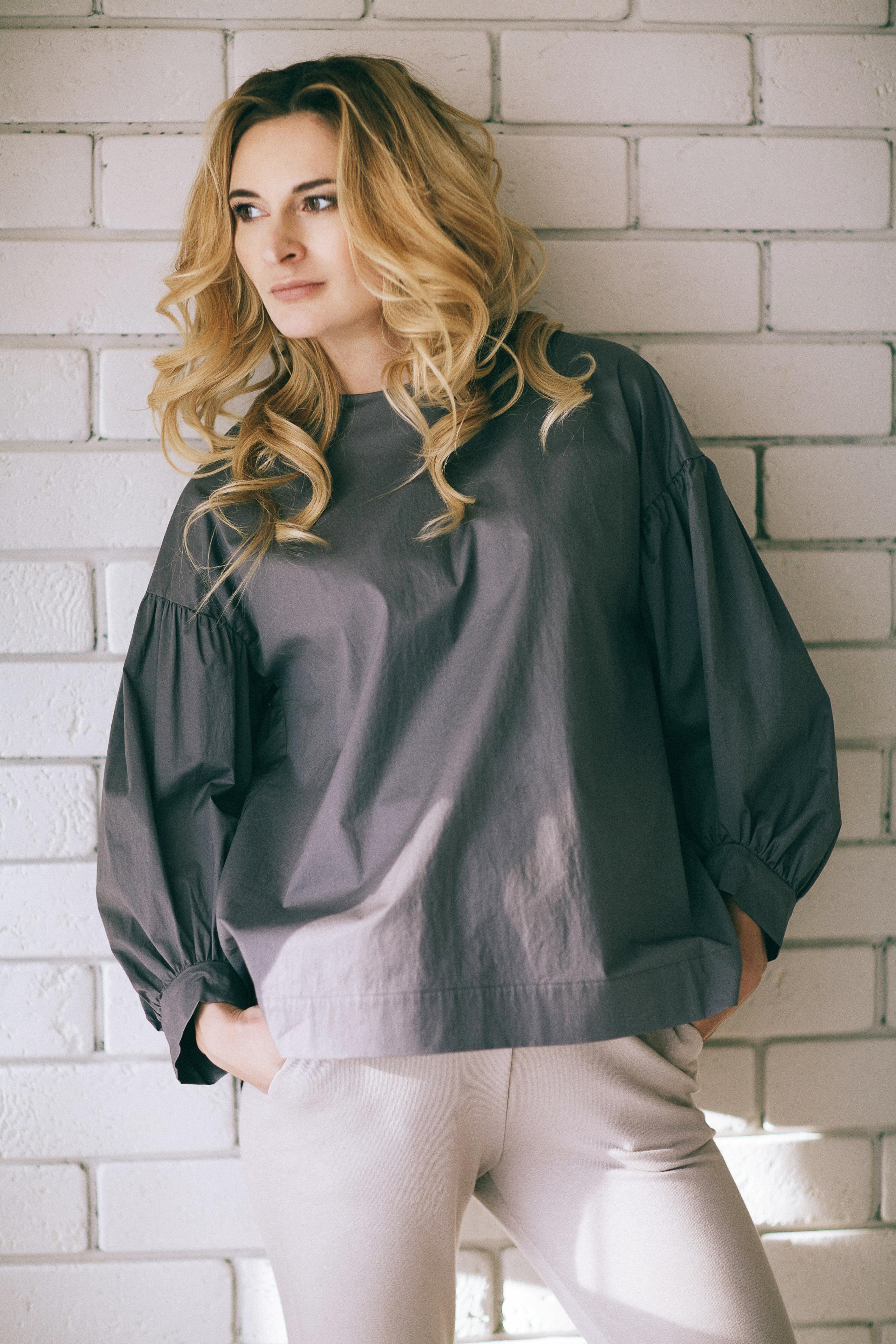 Съёмка для бренда одежды для беременных. Фотограф Мальнева Юлия в Липецке, в Москве. Фотостудия MARU в Липецке